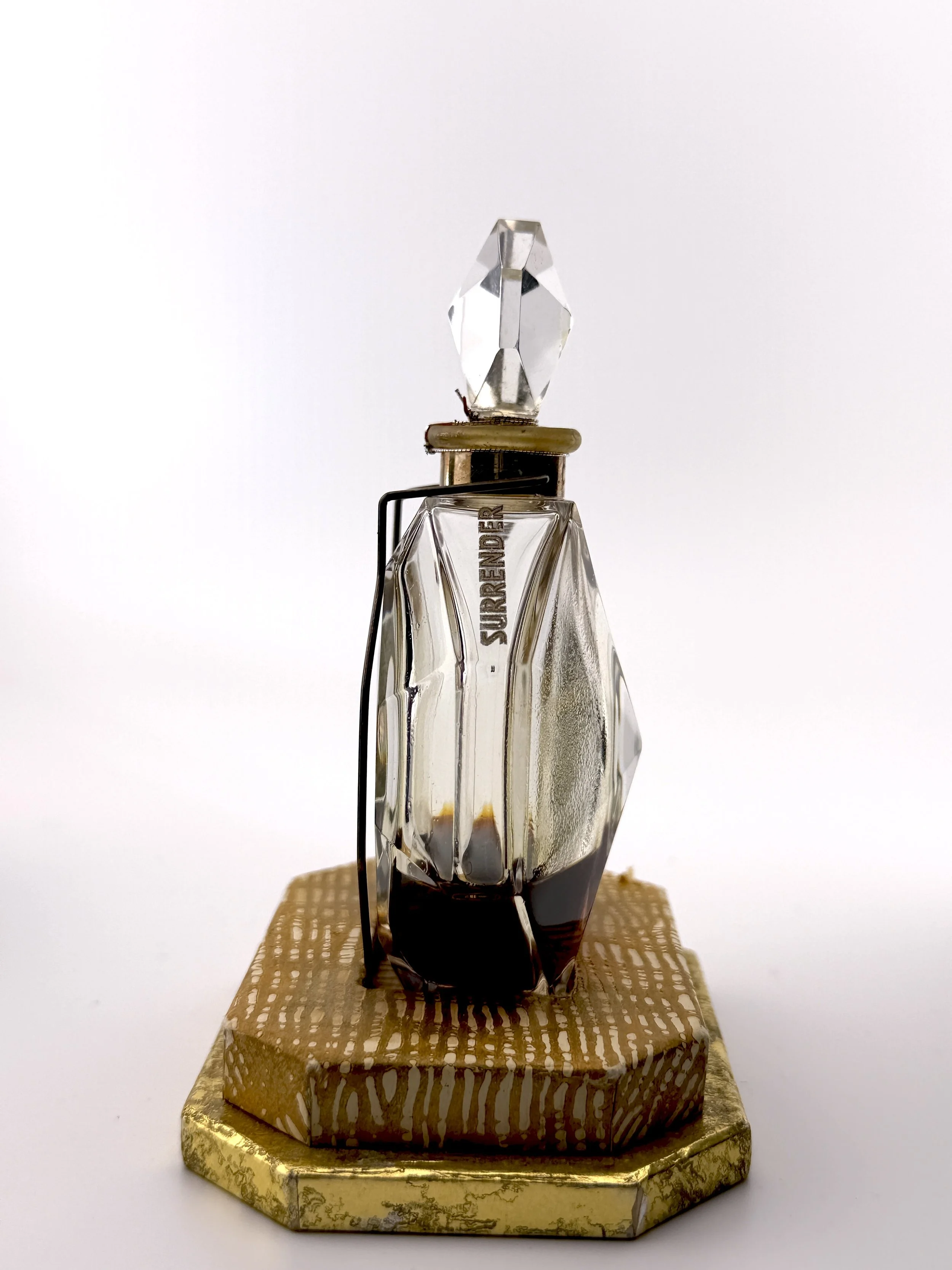 Ciro-Surrender-Box-CIR0002-05.JPG