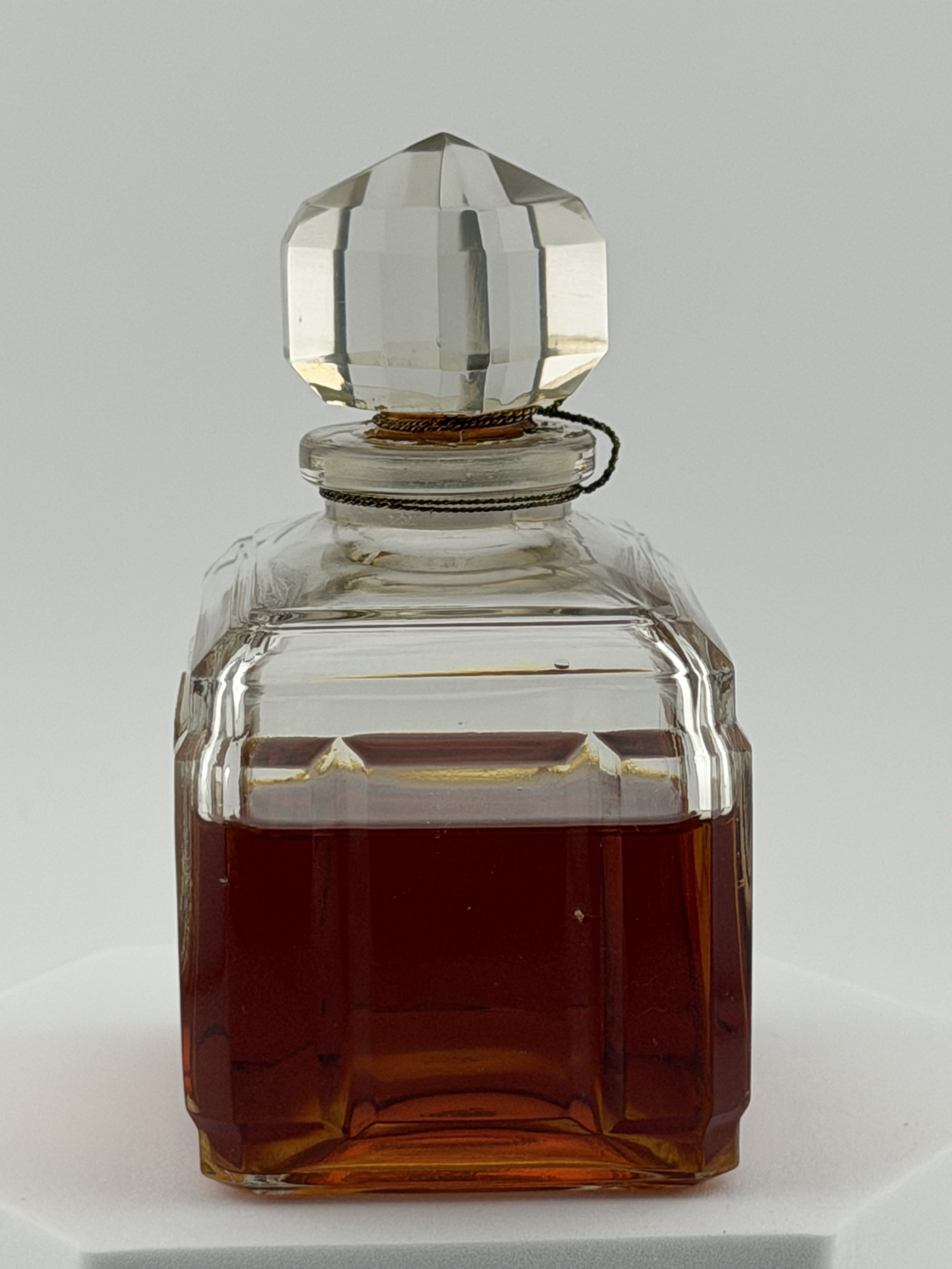 Bellodgia-Caron-Vintage-90ml-4.jpg