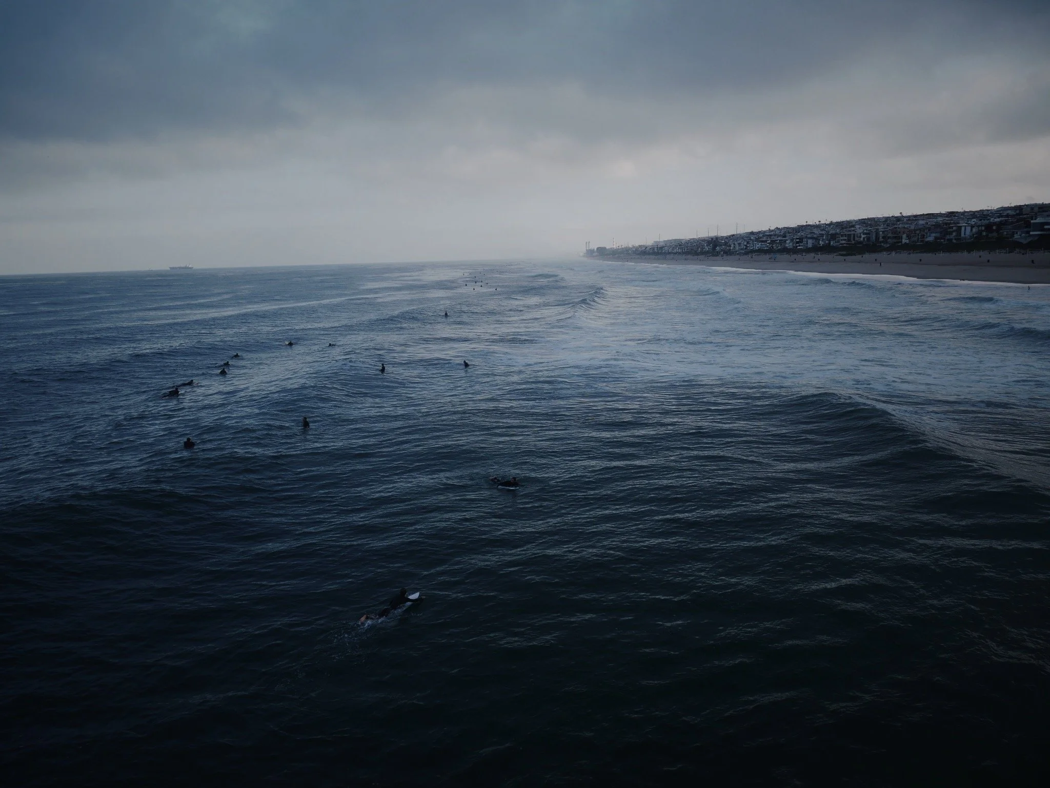 The water and the surfers became in sync 