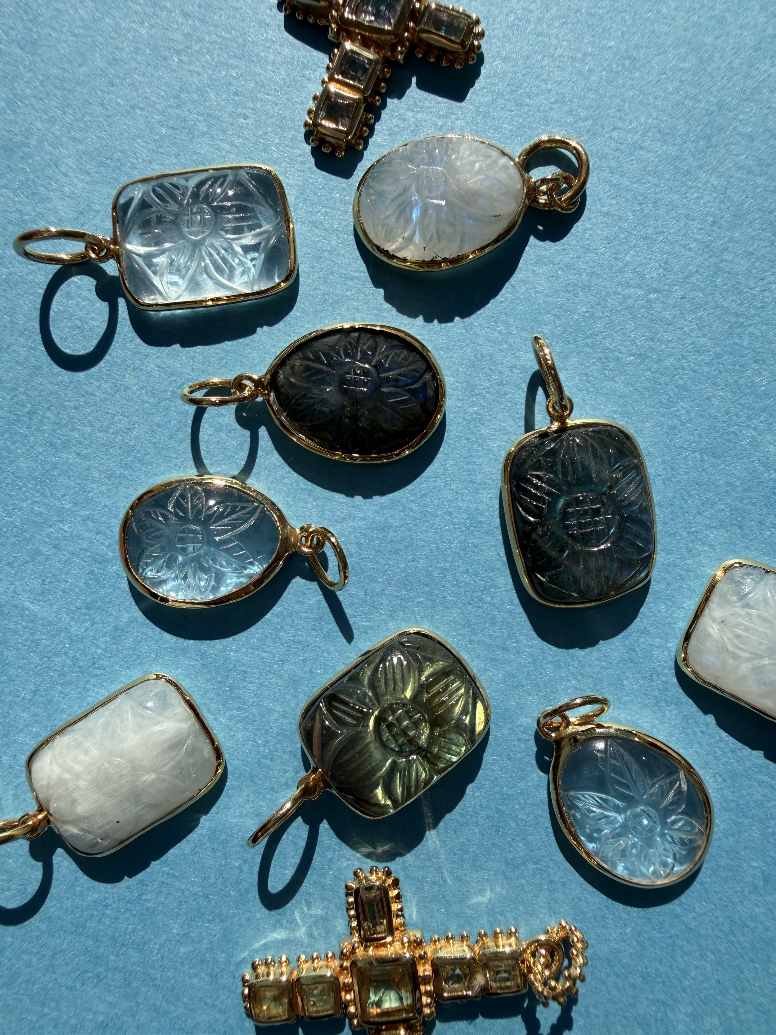 Loto Flower Pendants (Oval Crystal Quartz)