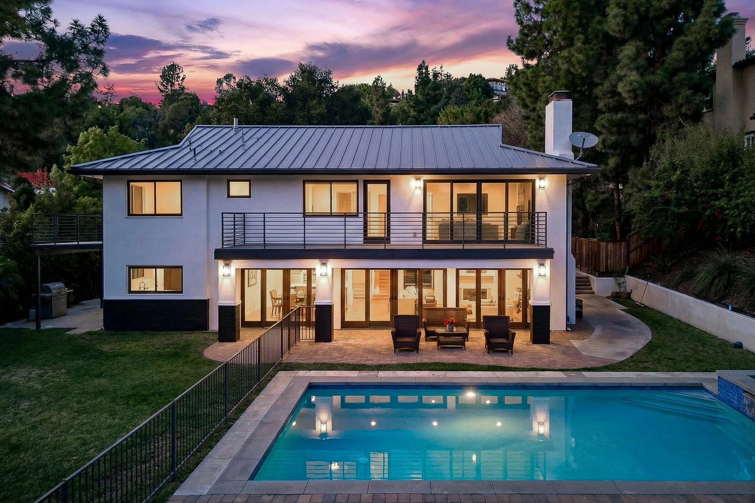 Luxury home in Arcadia, California home during twilight photographed by Mike Fujie