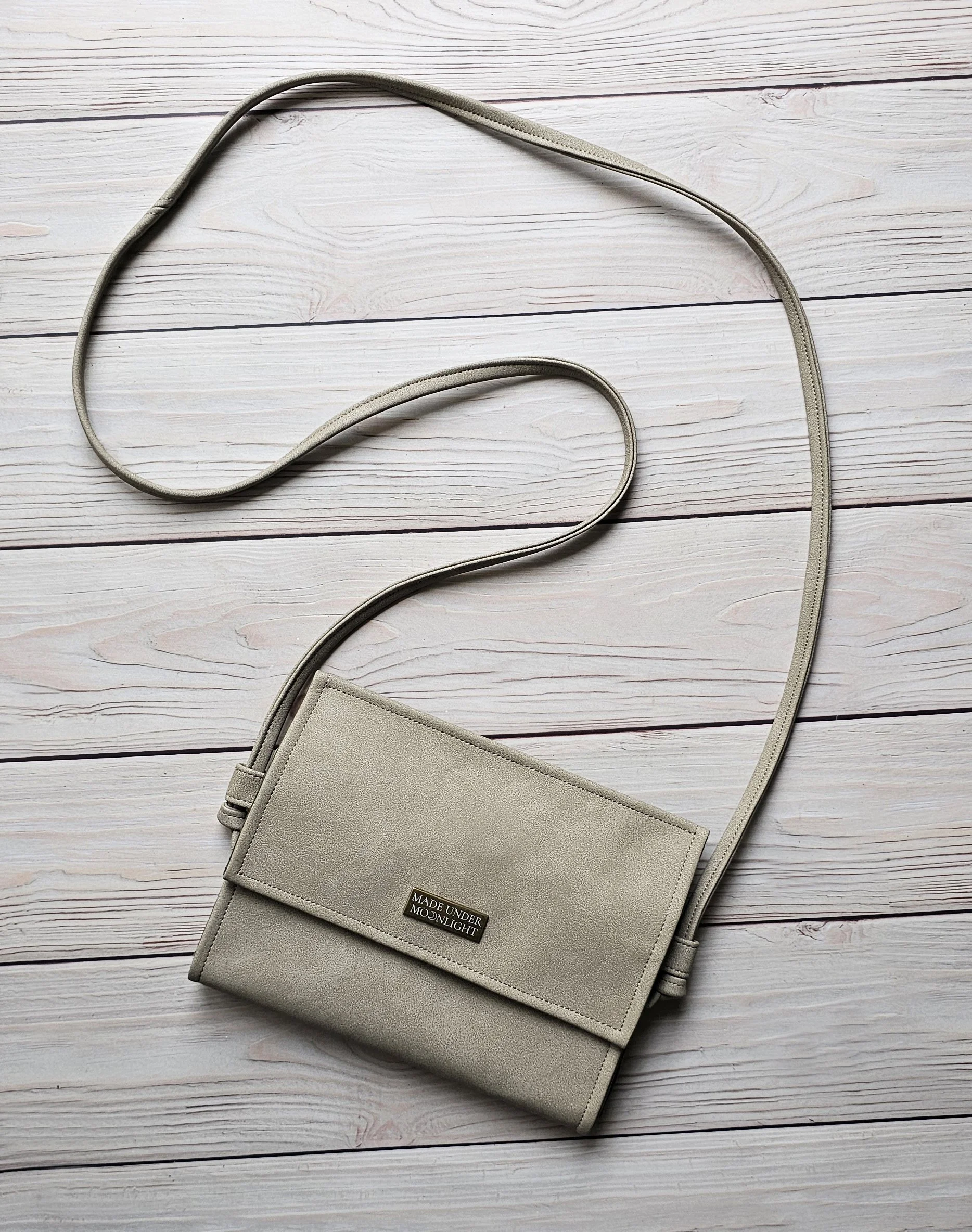 Nova Clutch Crossbody Purse - Sand