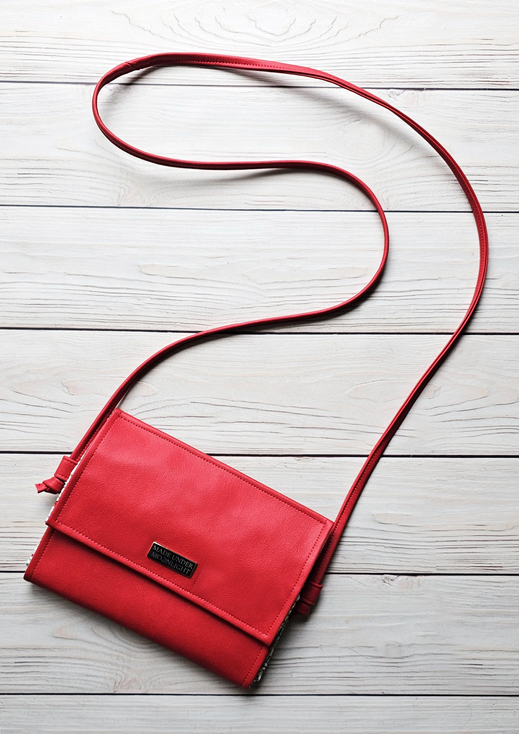 Nova Clutch Crossbody Purse - Red