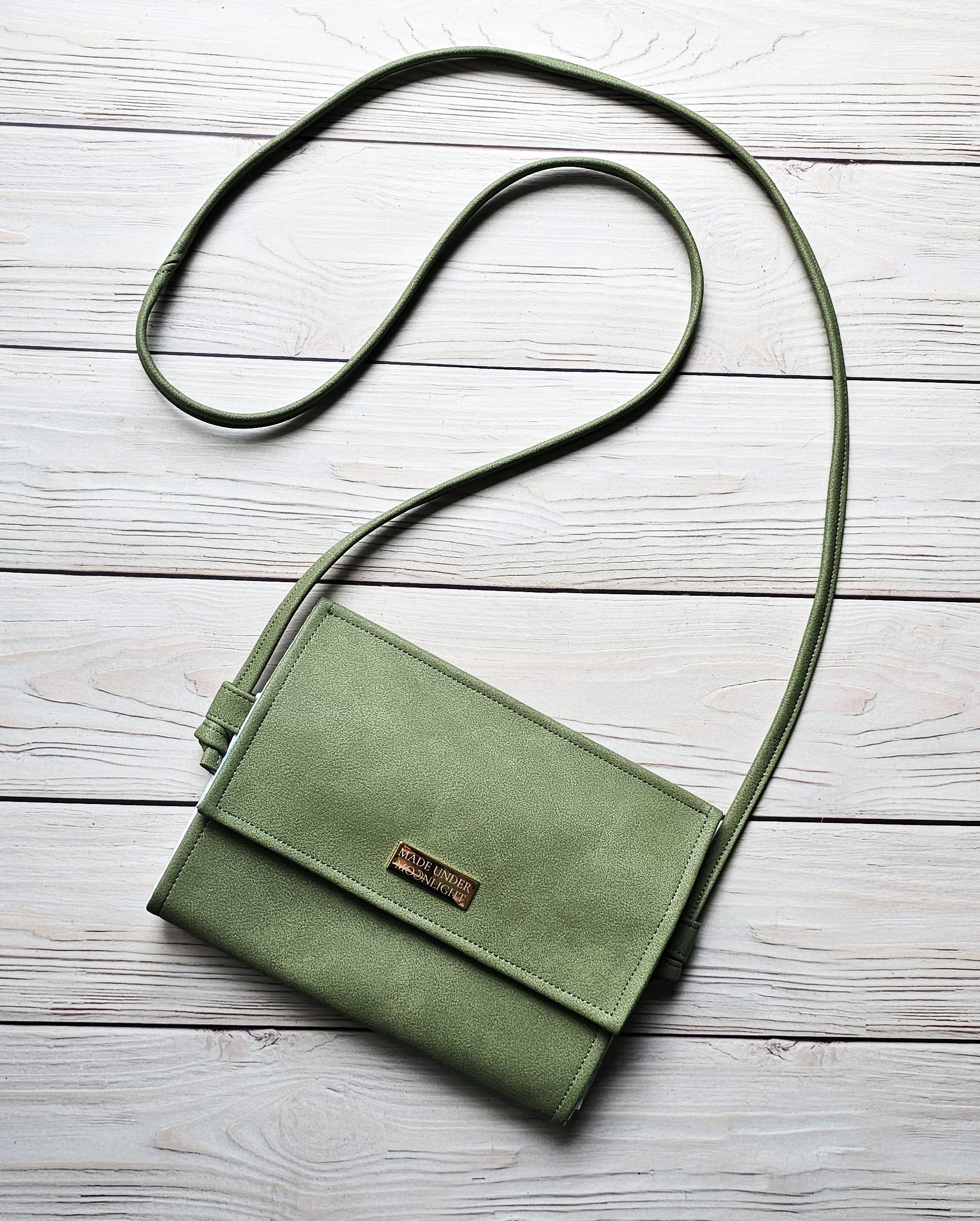 Nova Clutch Crossbody Purse - Artichoke