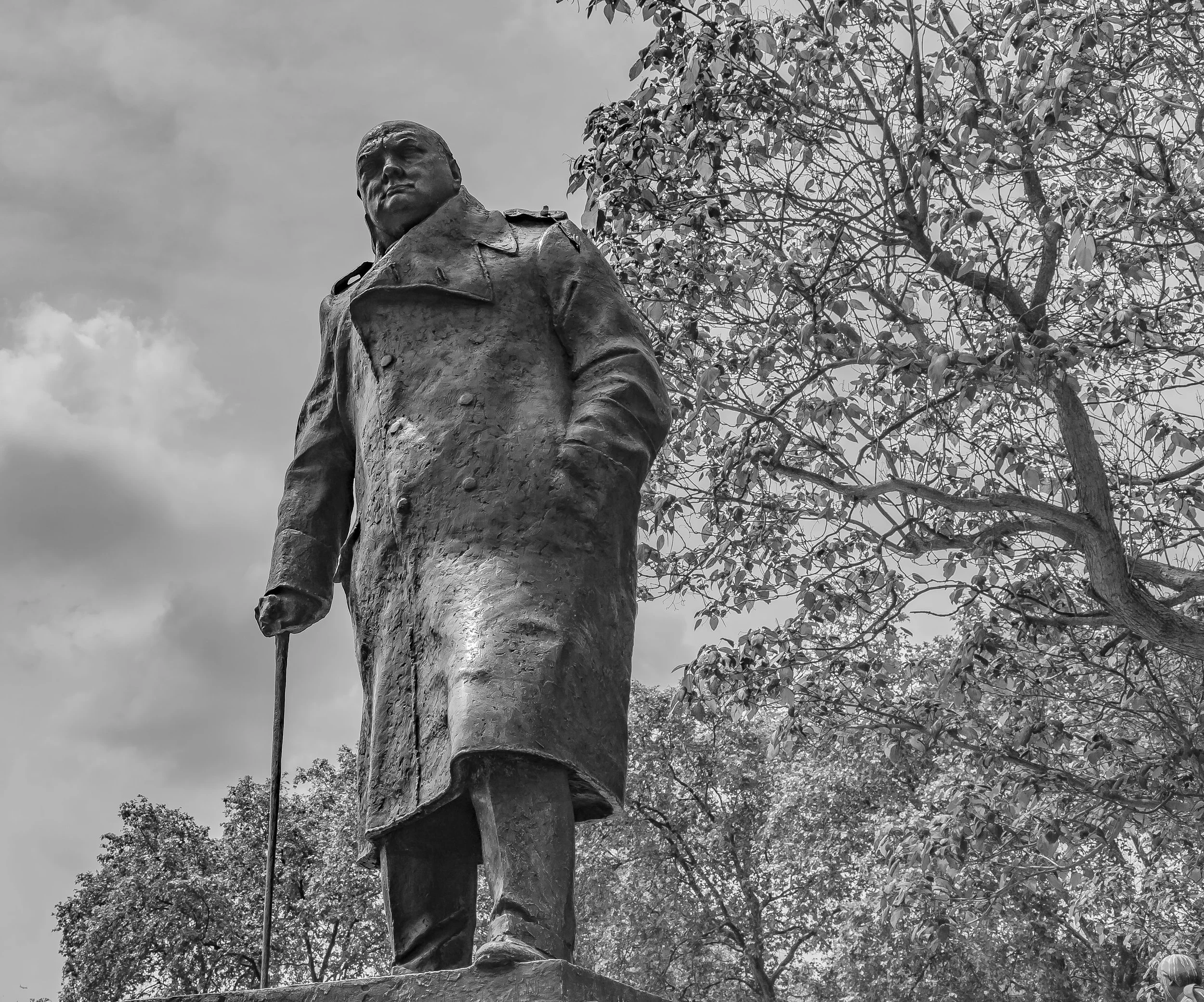 Statue of Churchill