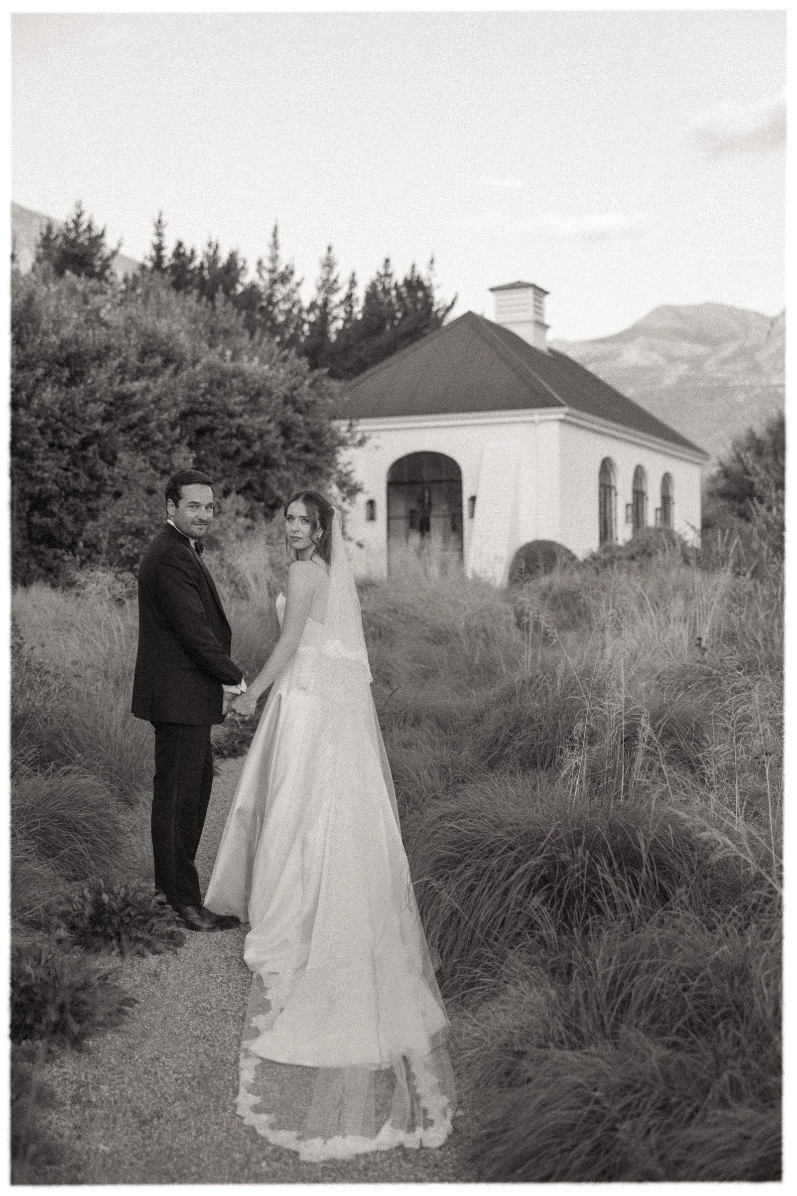 nina_buys_wedding_photographer-100.jpg