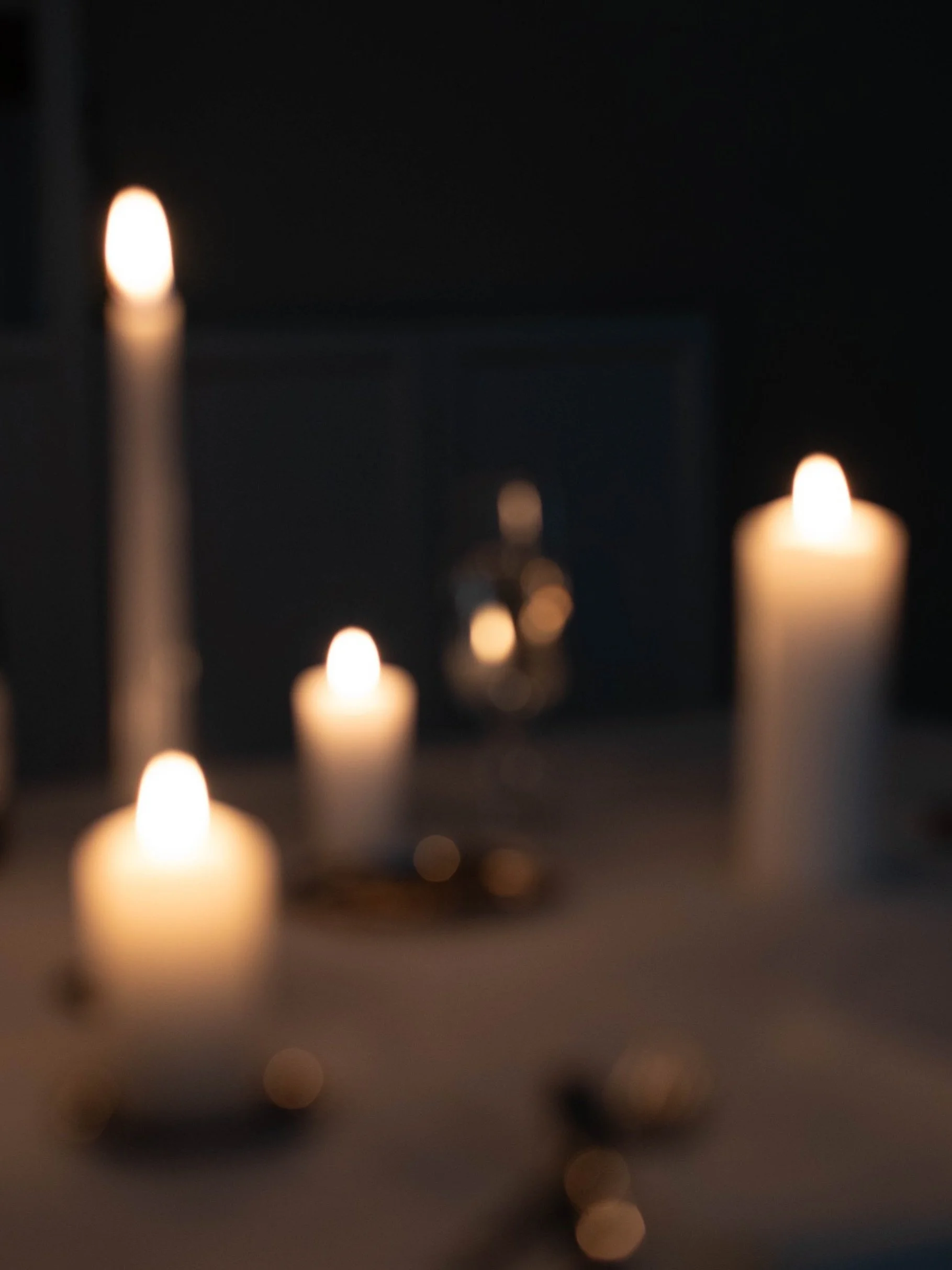 Node Wellbeing are leaning into the cosy season, starting this week.

Think guided meditation in a candlelit studio.
Bolsters and pillows for comfort.
Warm blankets draped over you.
Soft music, incense in the air, and sound bowls woven through it all