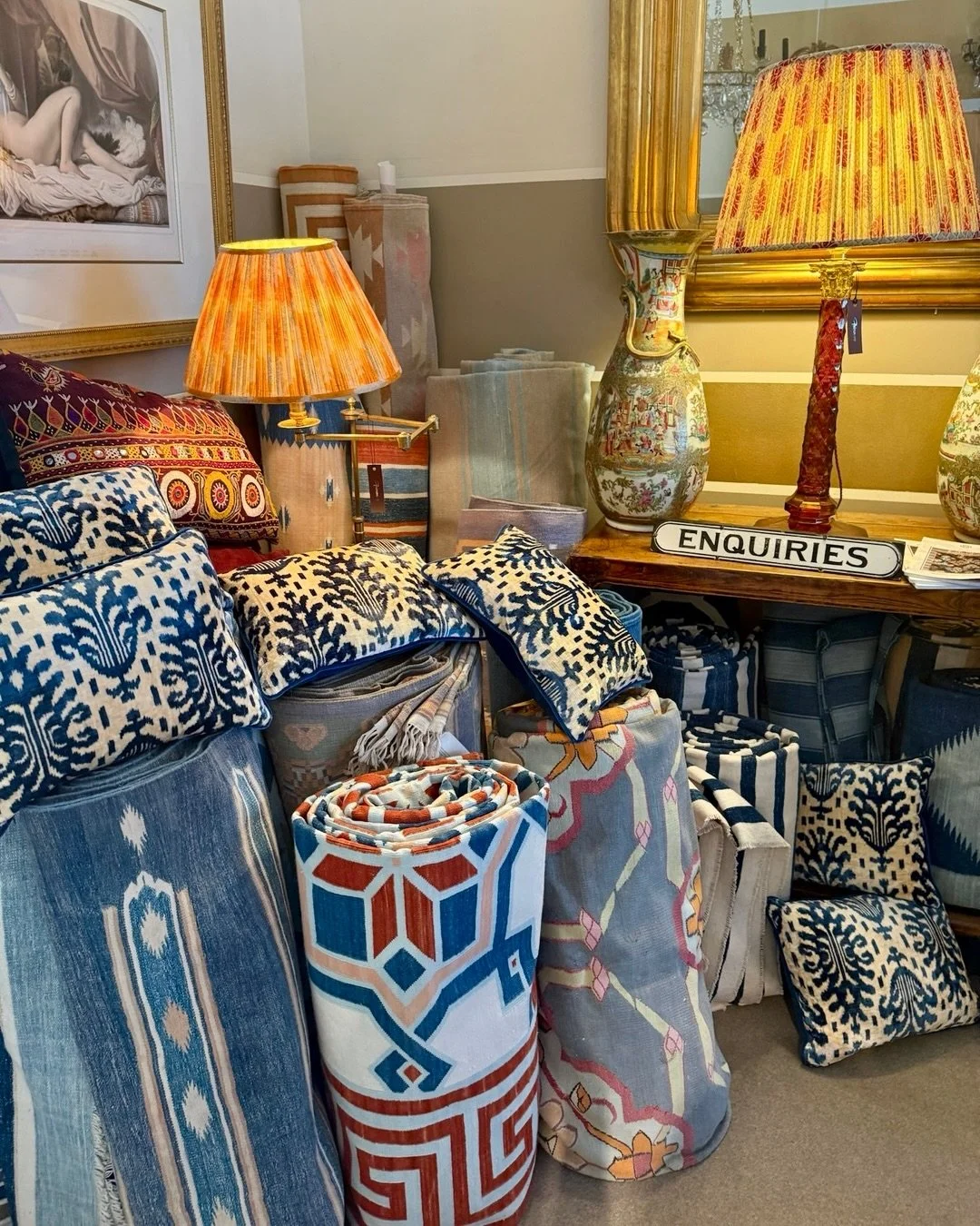 The Bespoke Brief 🖊️ 

A corner of the showroom, and a reminder that almost anything is possible&hellip;

Our dhurries can be made bespoke in your choice of colour, pattern and size, inspired by our archive of renders to create something entirely yo