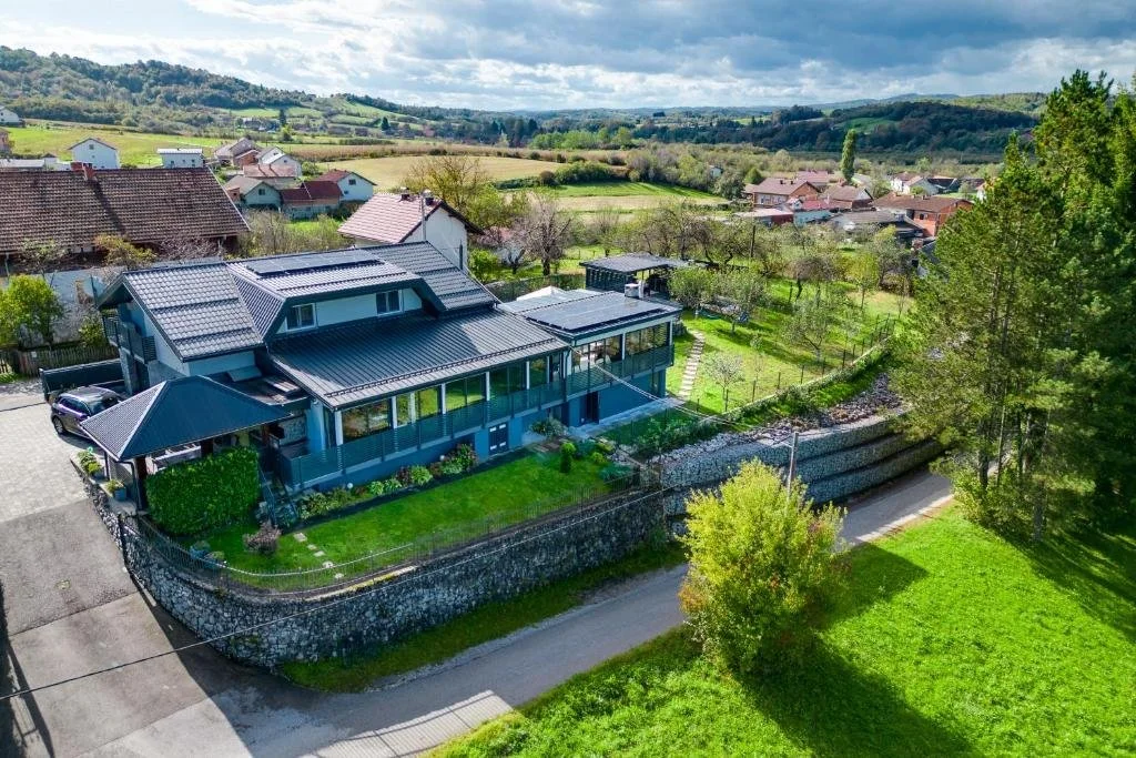 karlovac holiday house