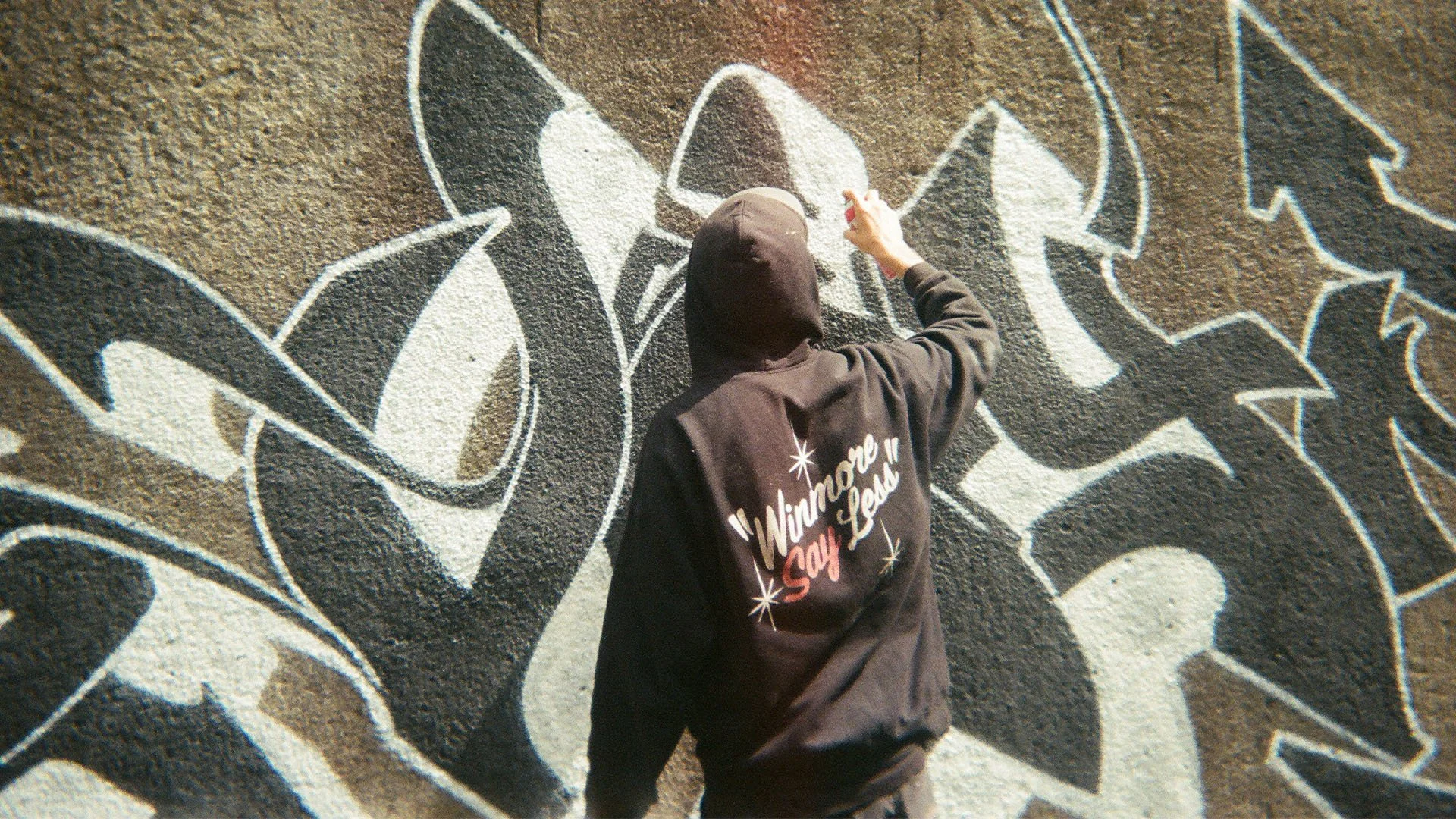 Writing Graffiti Every Day For 3 Straight Years : Vayne Interview