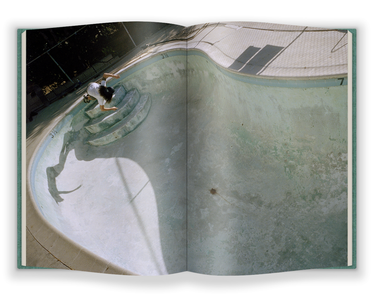 ARC029-Tino-Razo-Mock-Spreads_08-1268x1024.png