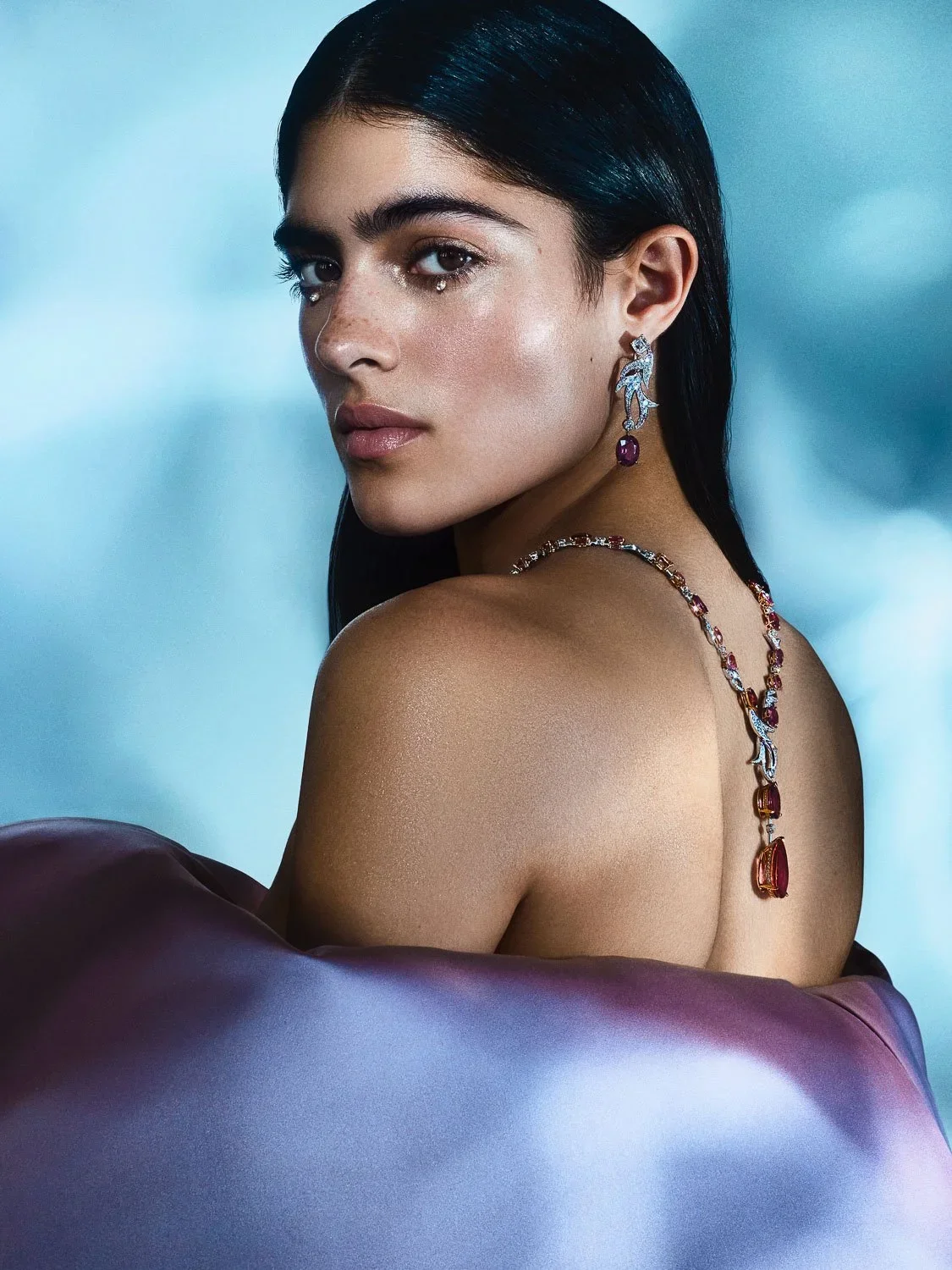 voguearabia_chaumet_paris_jewelry_advertorial_philippjelenska_6.jpg.webp