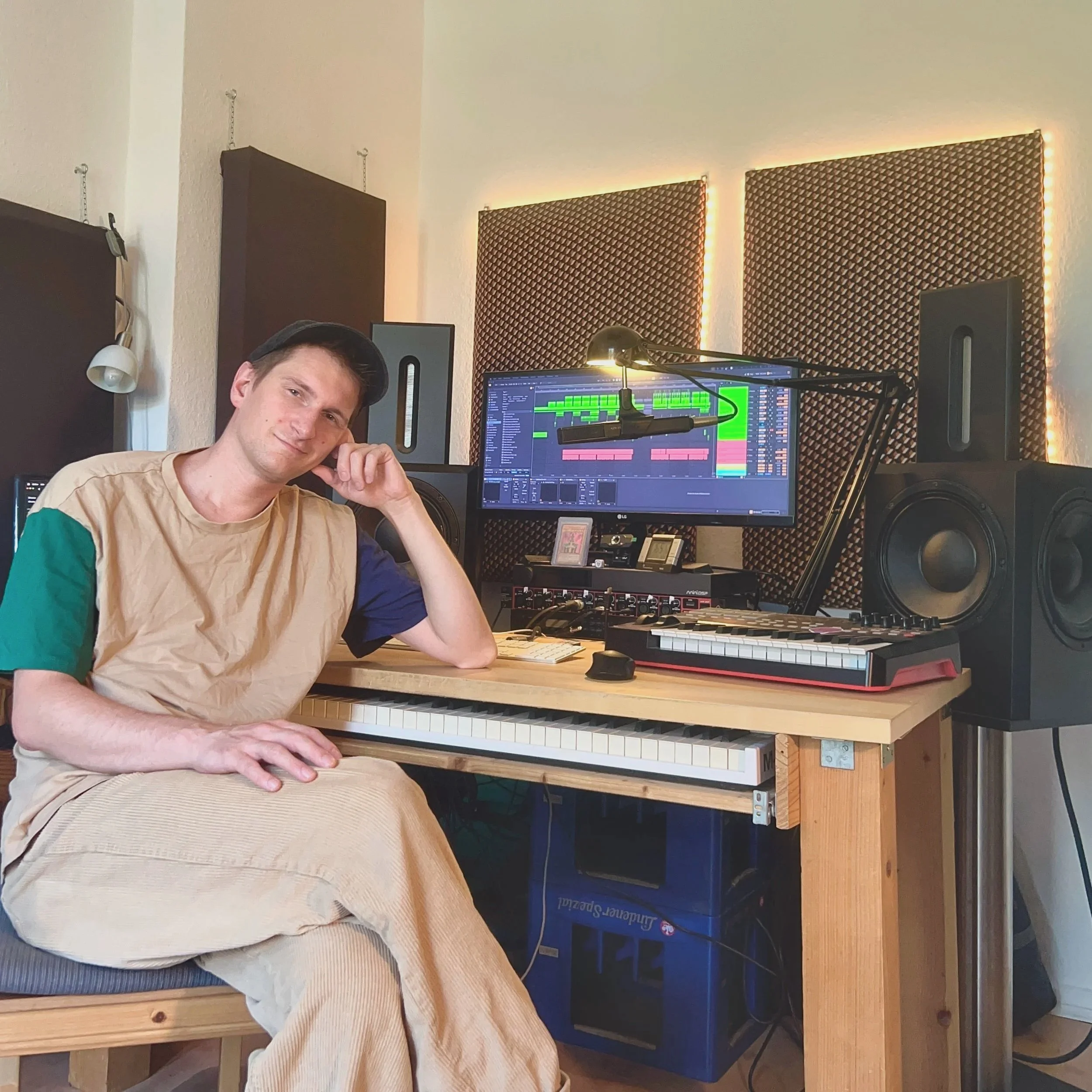 Moonaddict – Music Production Coach im Studio mit Ableton Live