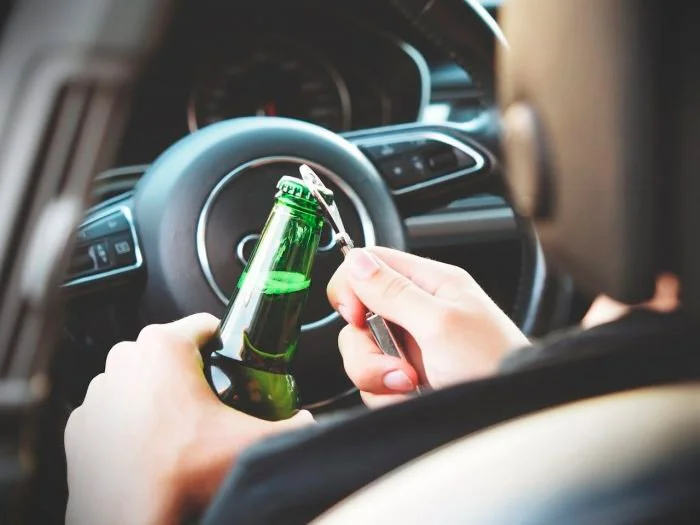 Cuidado con manejar con alcohol en Fiestas Patrias: multas, cárcel y suspensión de licencia.