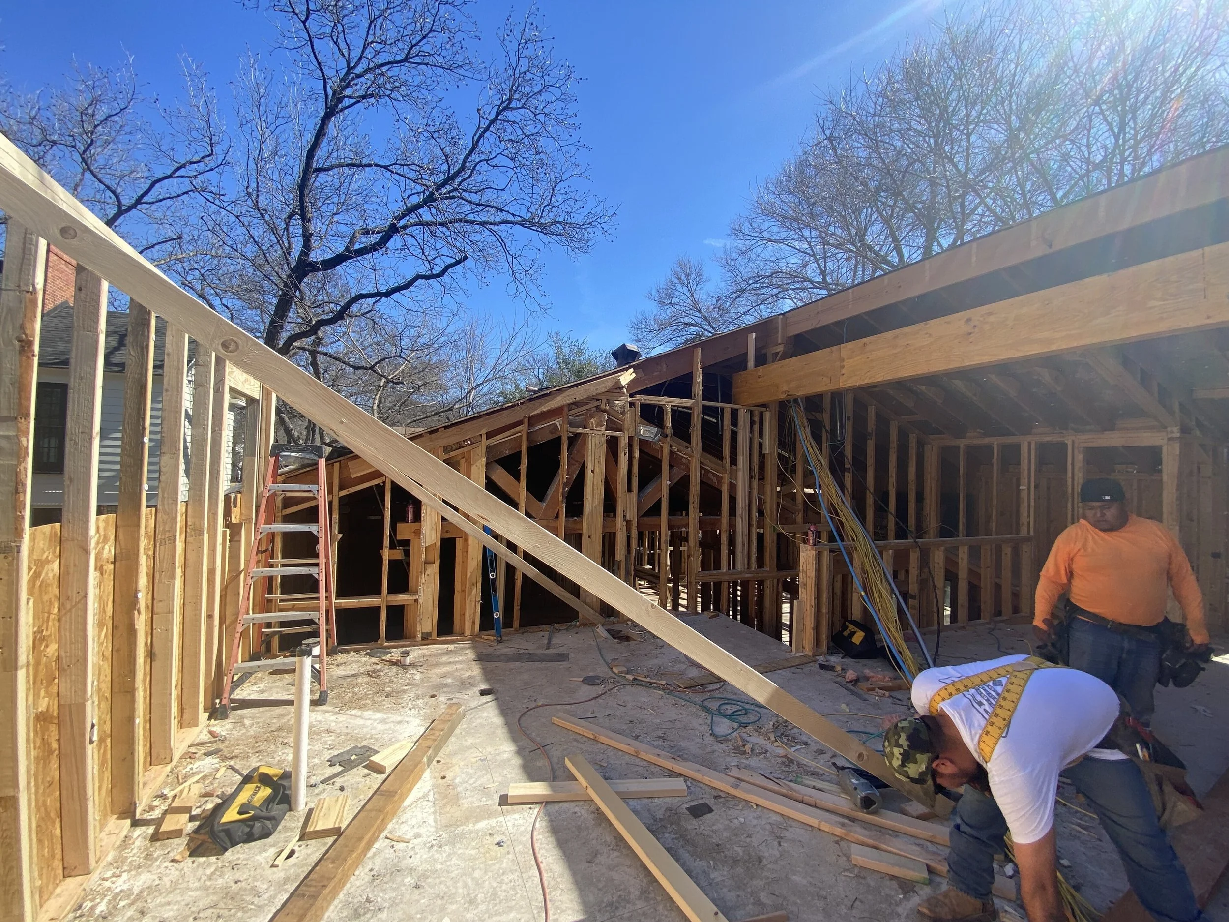 bed 4 lift roofline.jpeg