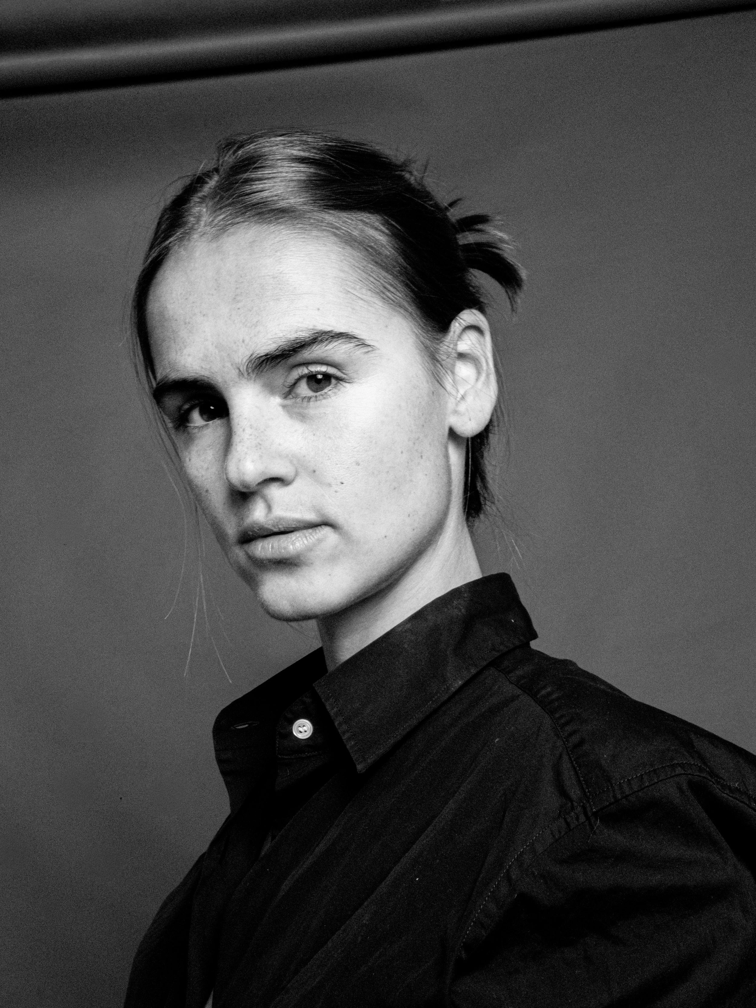 Olivia Lonsdale, All Actors, Actresses, Voice Actors, Directors