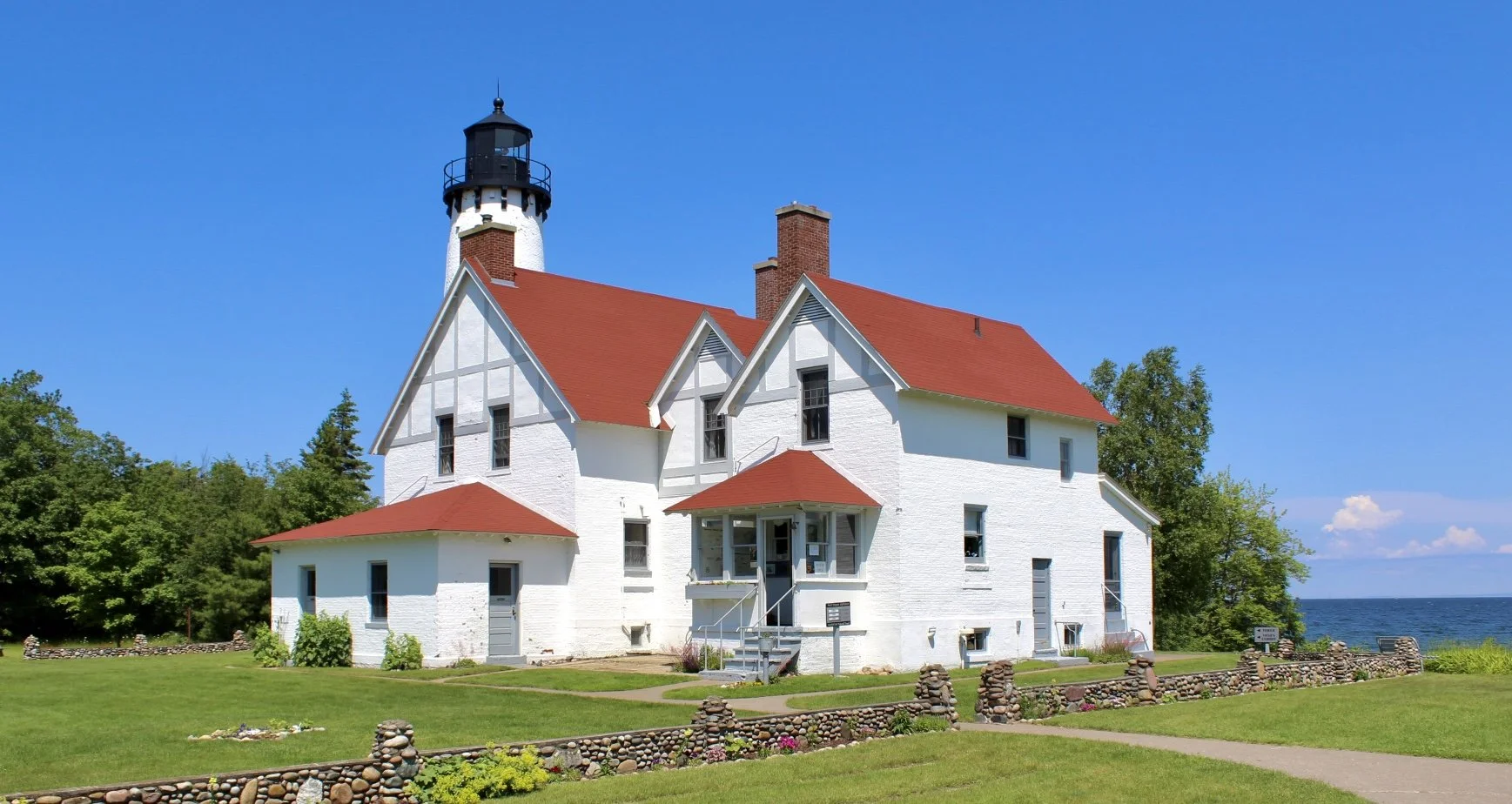 Brimley, MI (Upper Peninsula) Point Iriquois Lighthouse 43