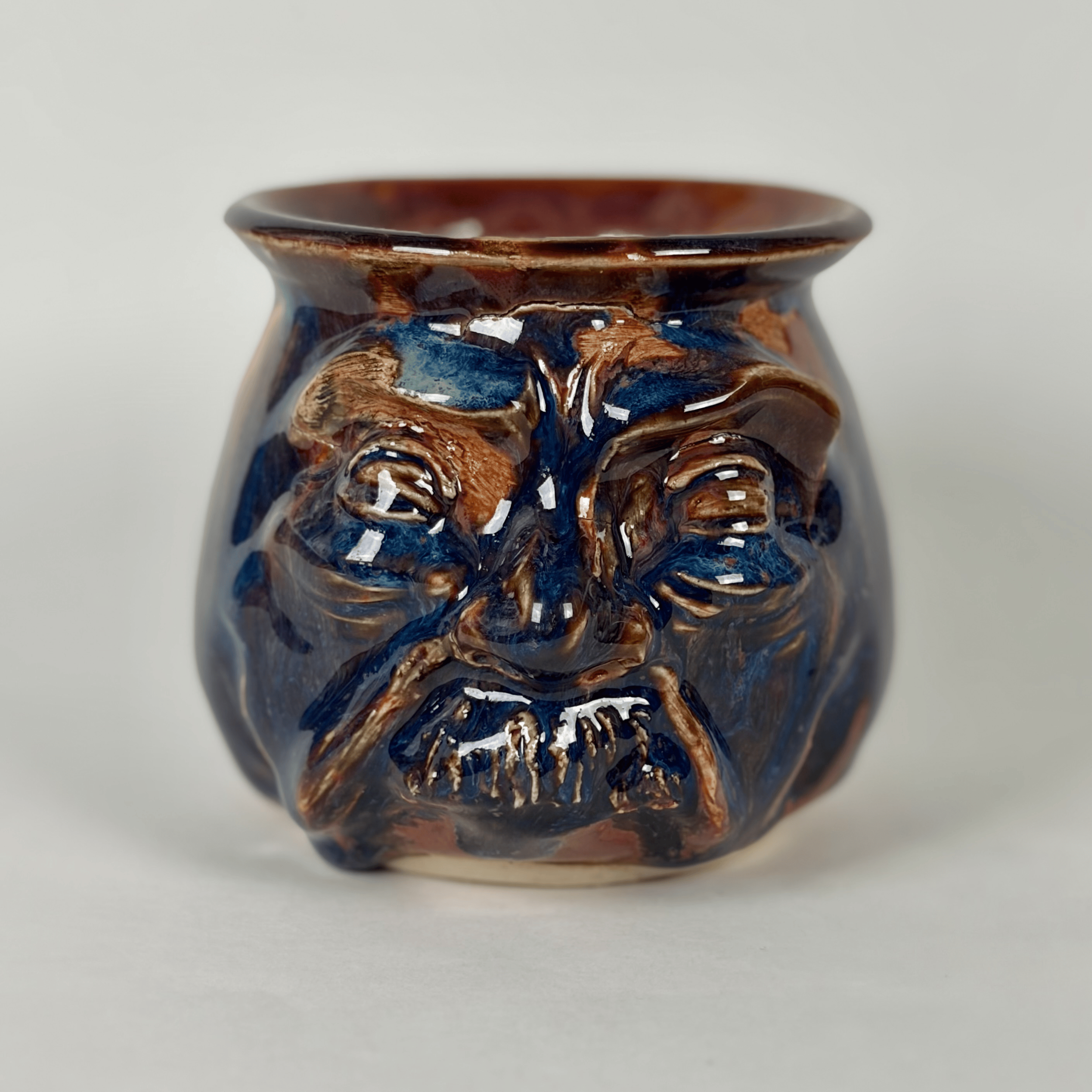 Face Vase - Red & Blue