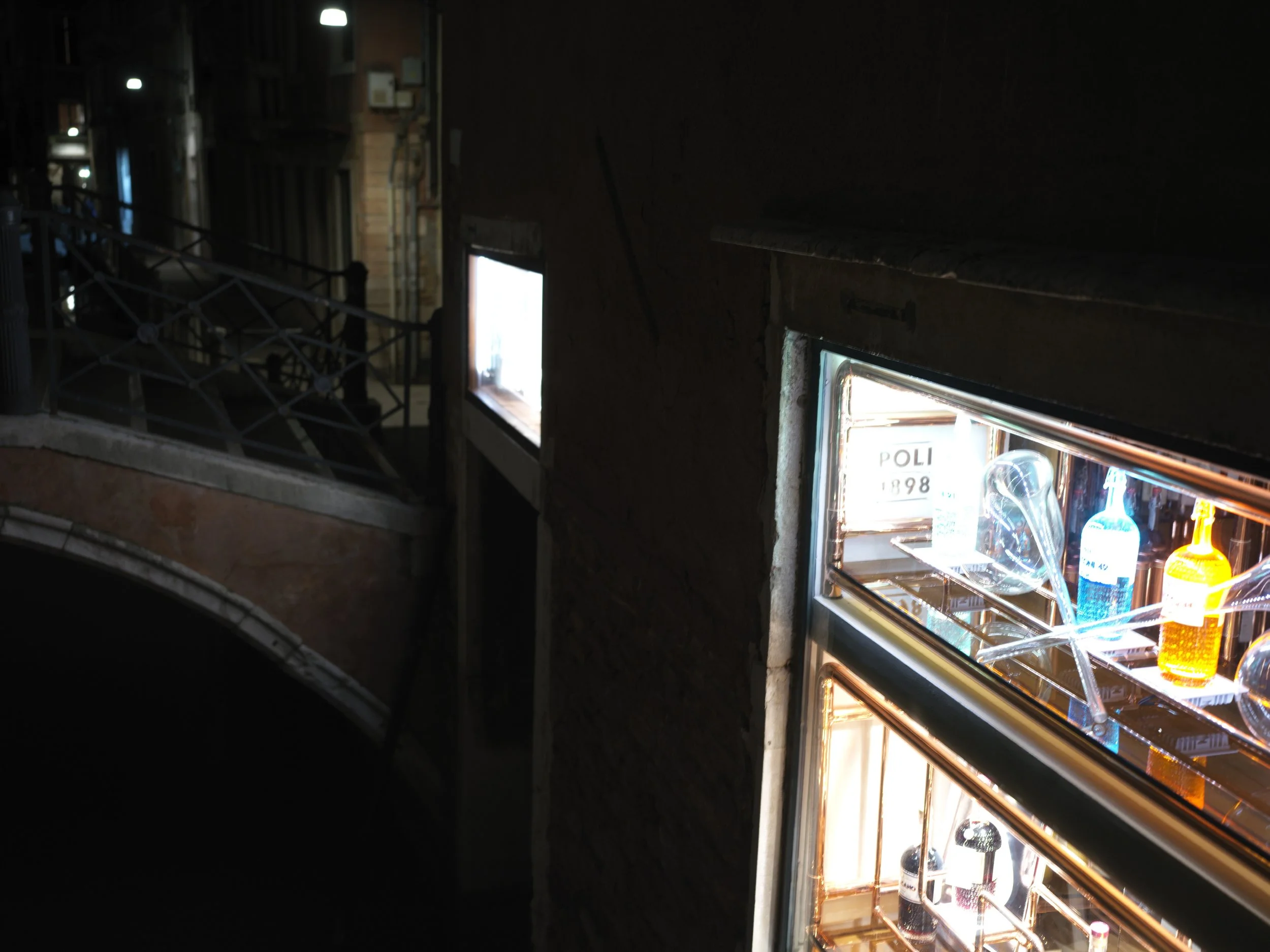 B0000037.JPG