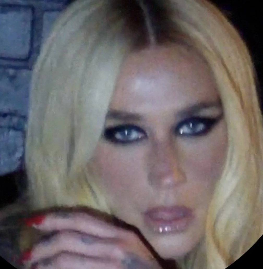 KESHA - LIVE SHOW INTERSTITIAL CUTDOWN