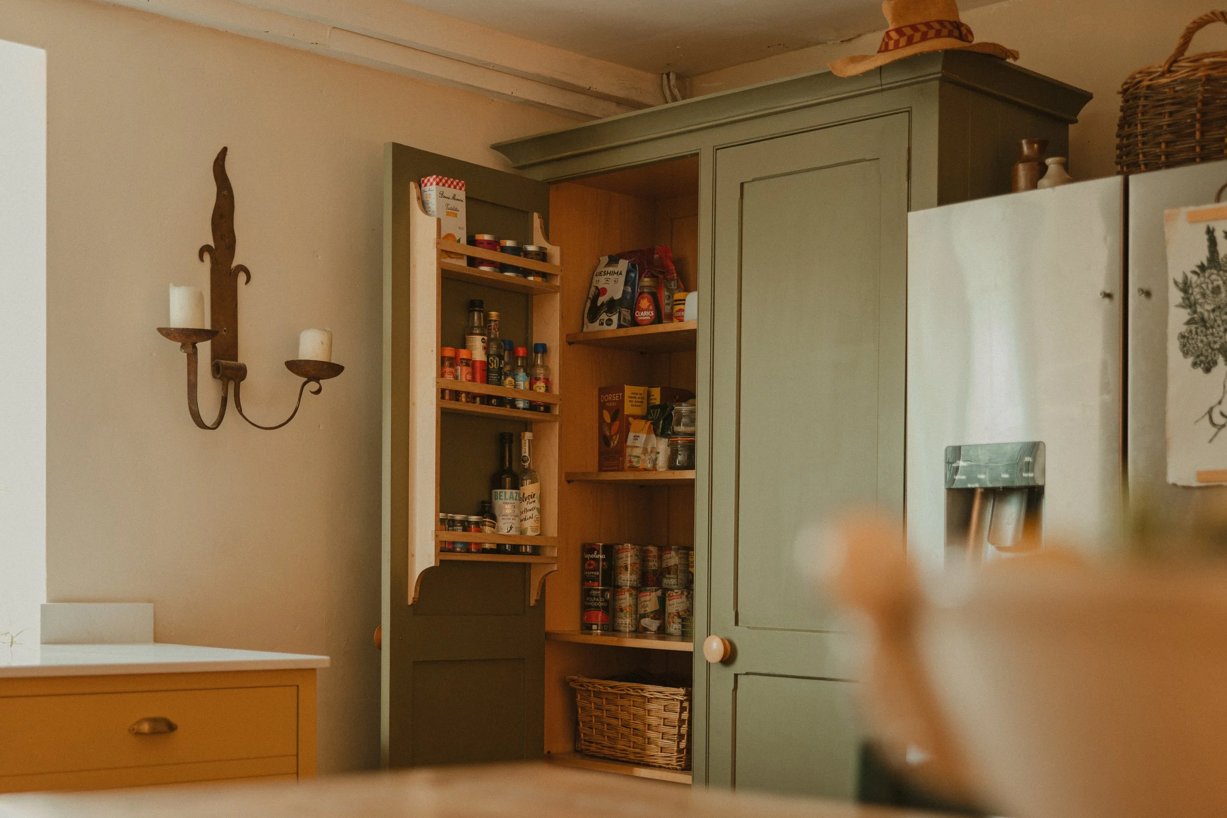 Spice rack, storage cabinet