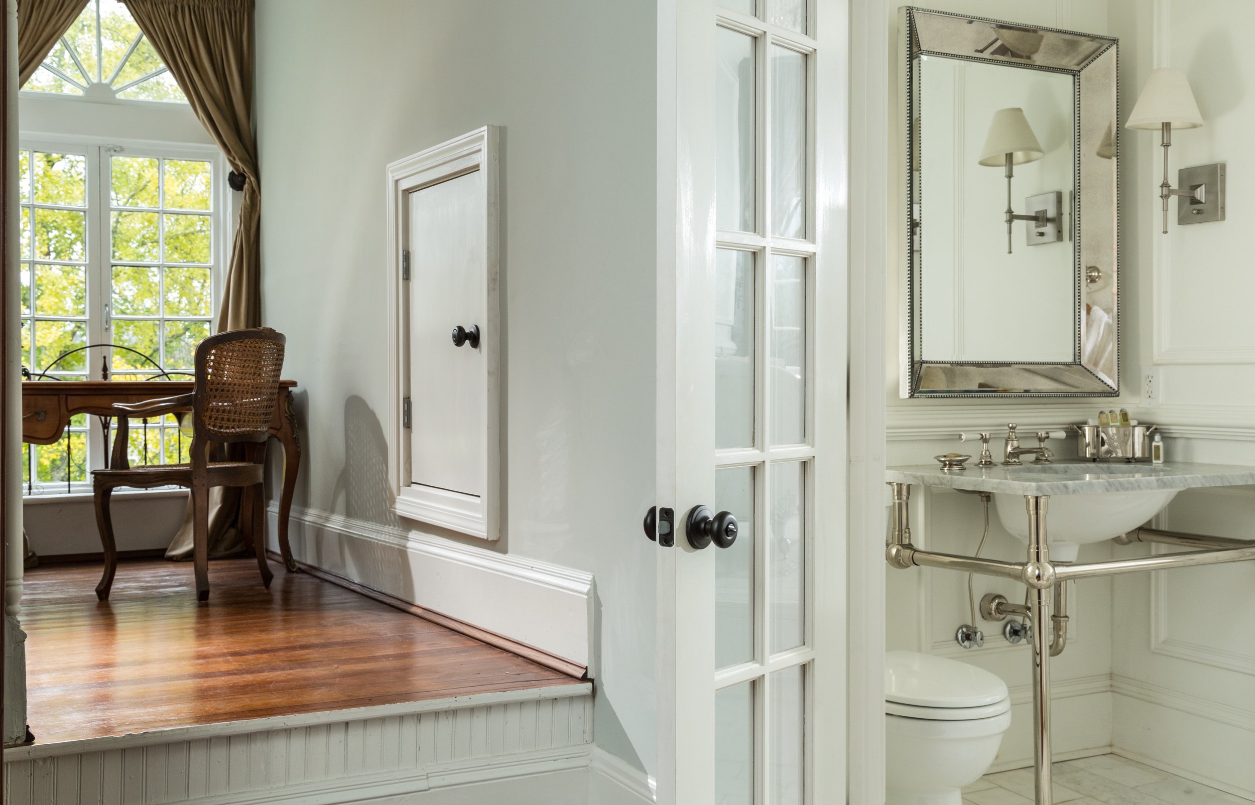 Twelve-Oaks-Rooms-Suite-Home-Alabama-3 (2).jpg