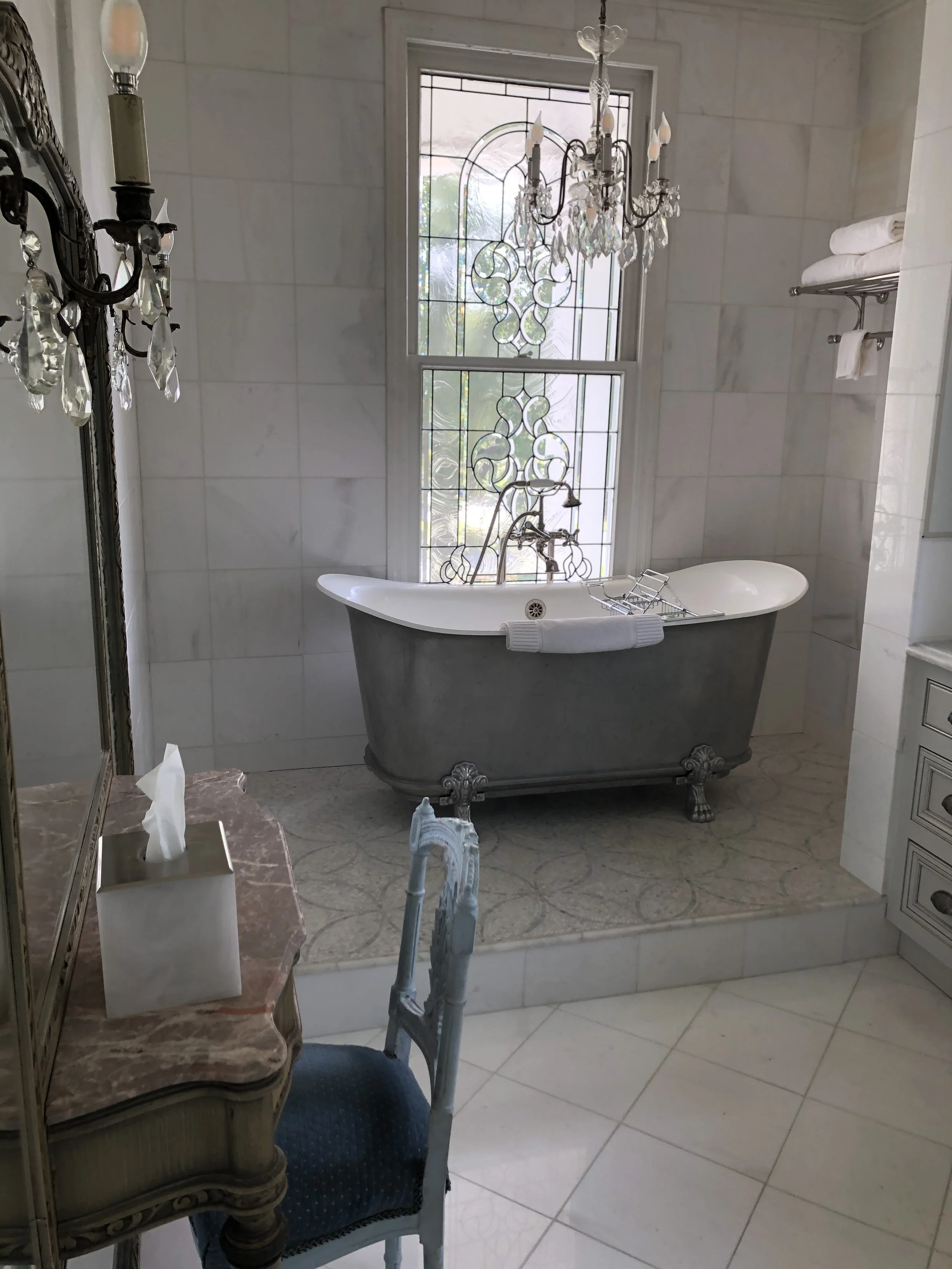 Master Suite Tub.jpeg