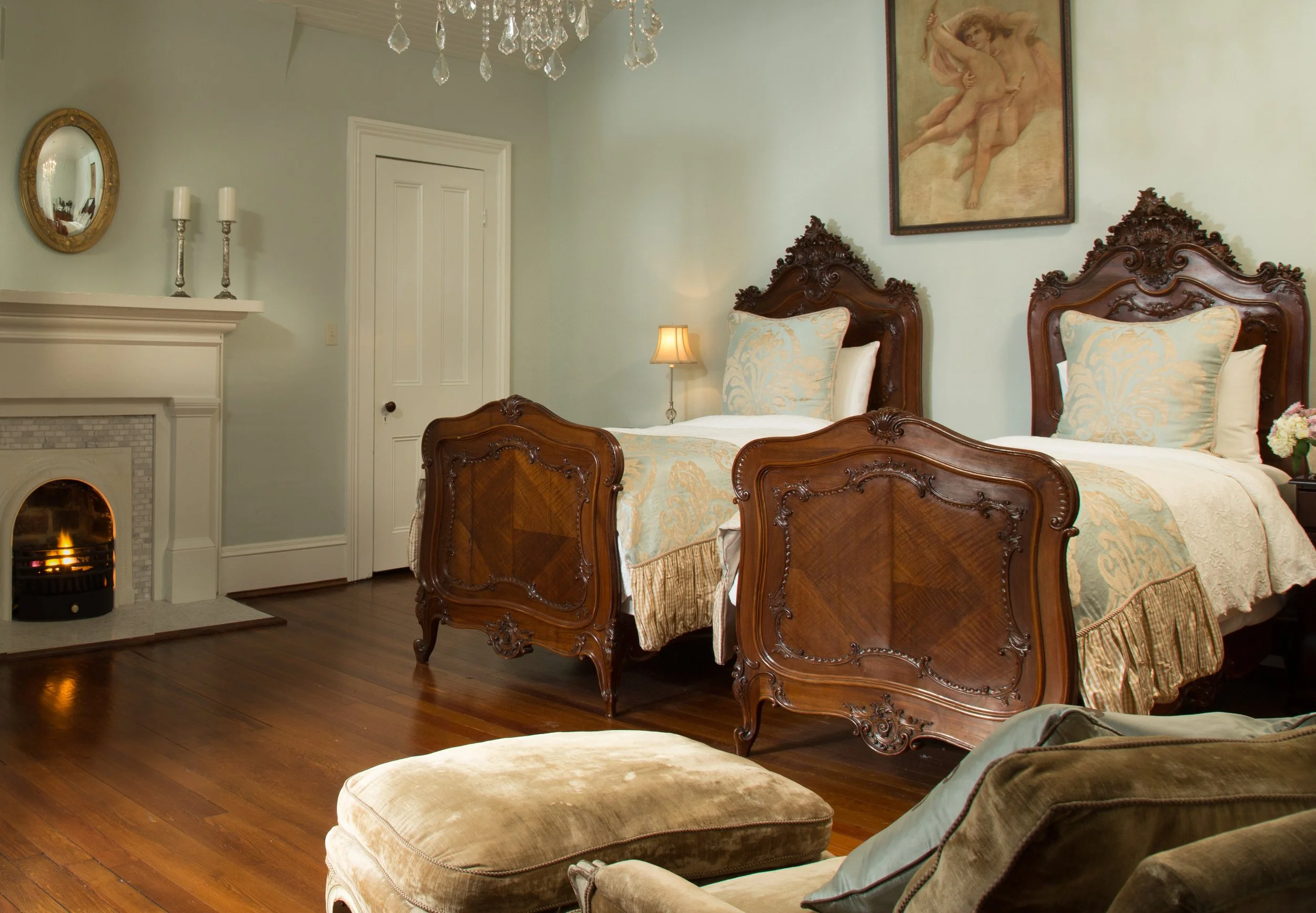 Twelve-Oaks-Rooms-Suite-Home-Alabama-2.jpg