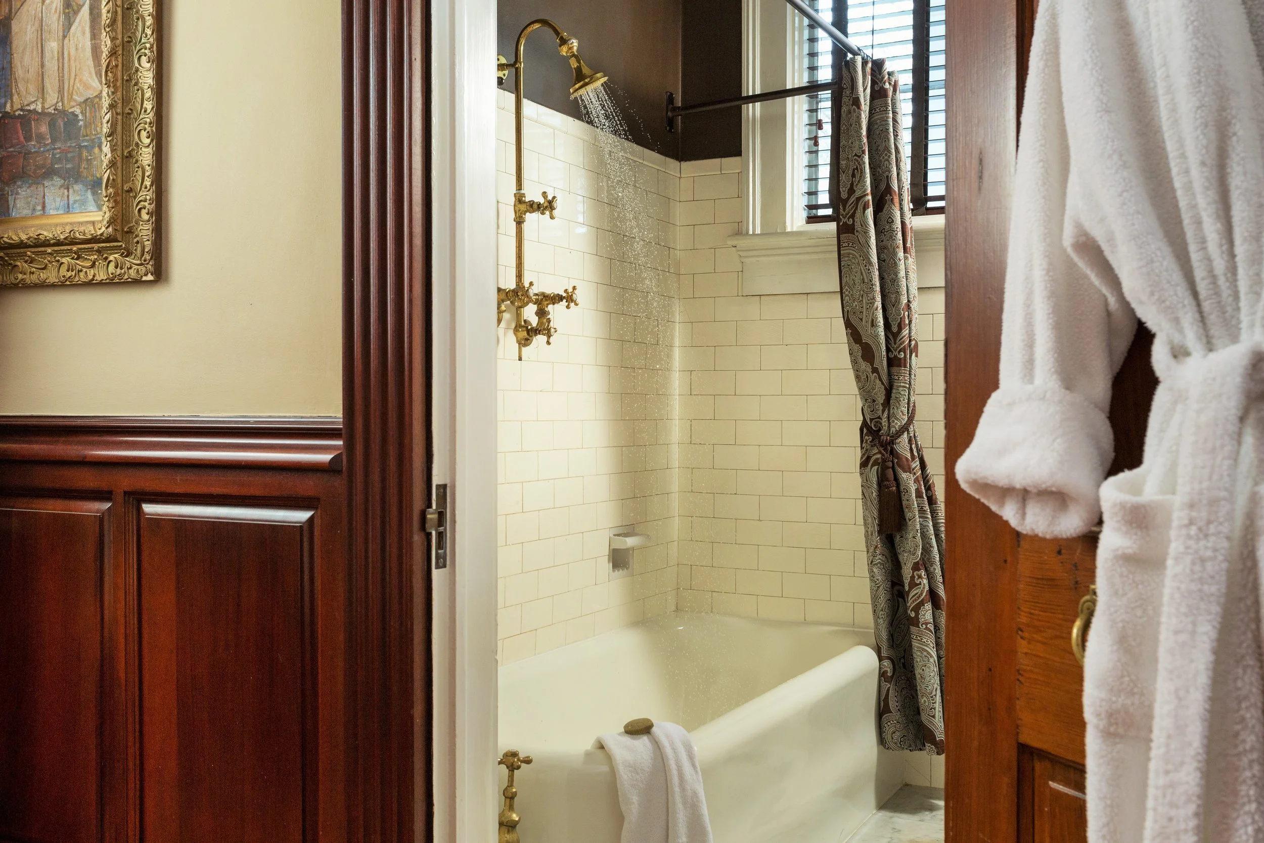 Twelve-Oaks-Rooms-Salvatore-4 (2).jpg