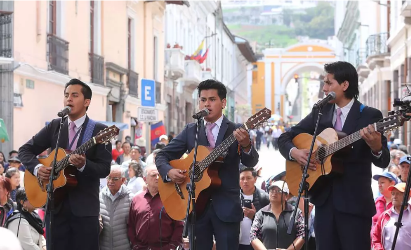 Trio del Museo del Pasillo en Quito