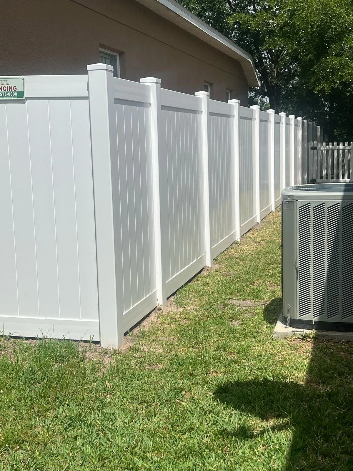 White Vinyl Privacy Fence — Delray Beach