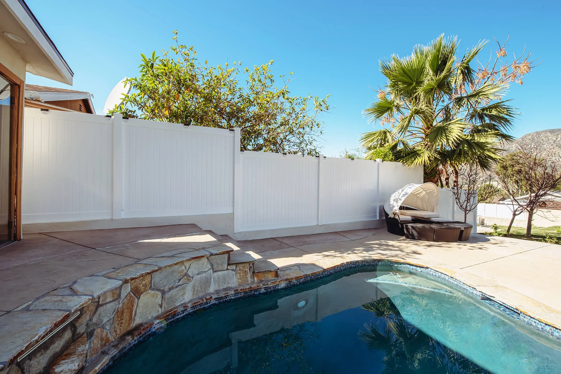 Vinyl Privacy Fence
