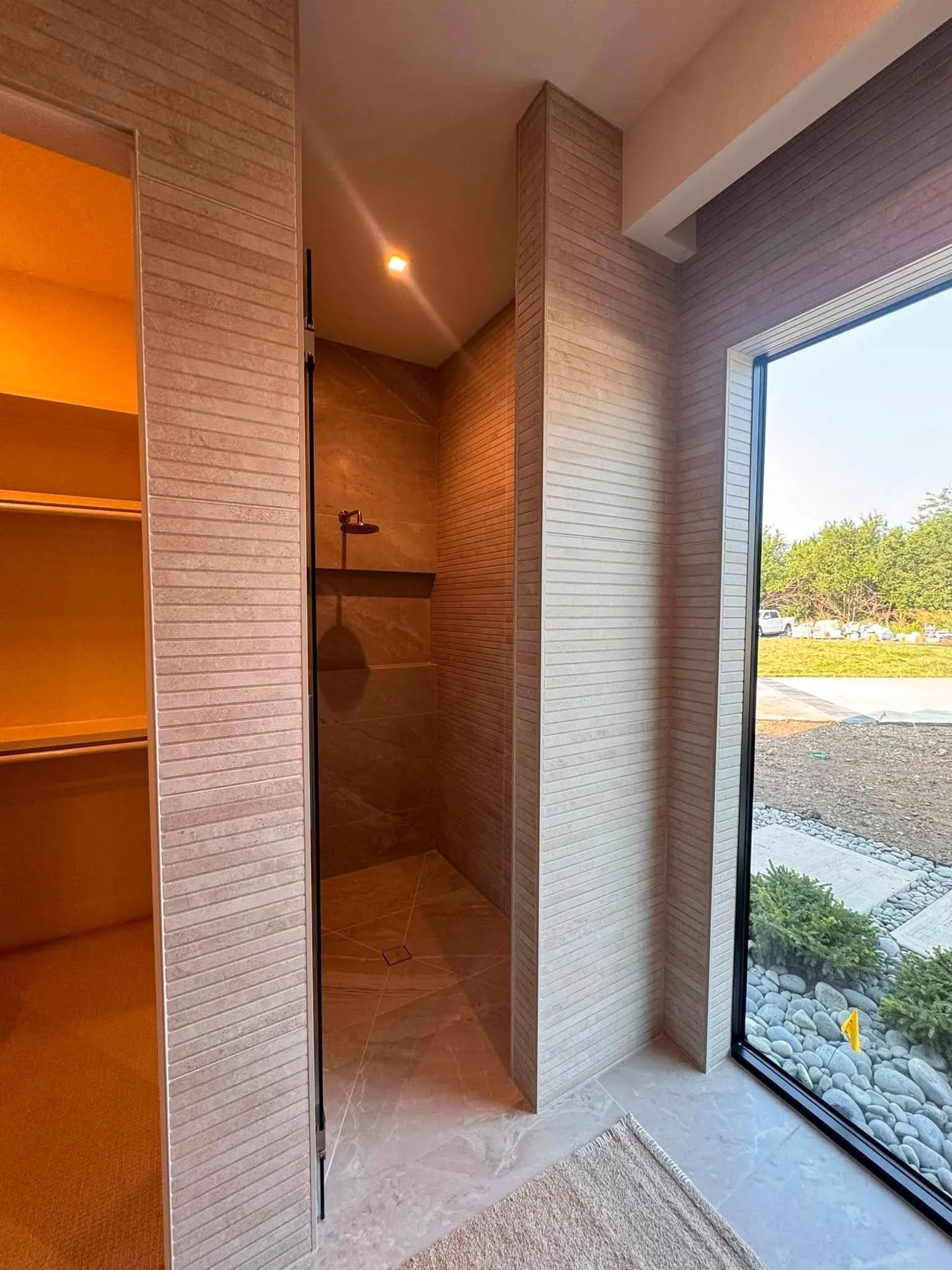 Helm shower.jpg