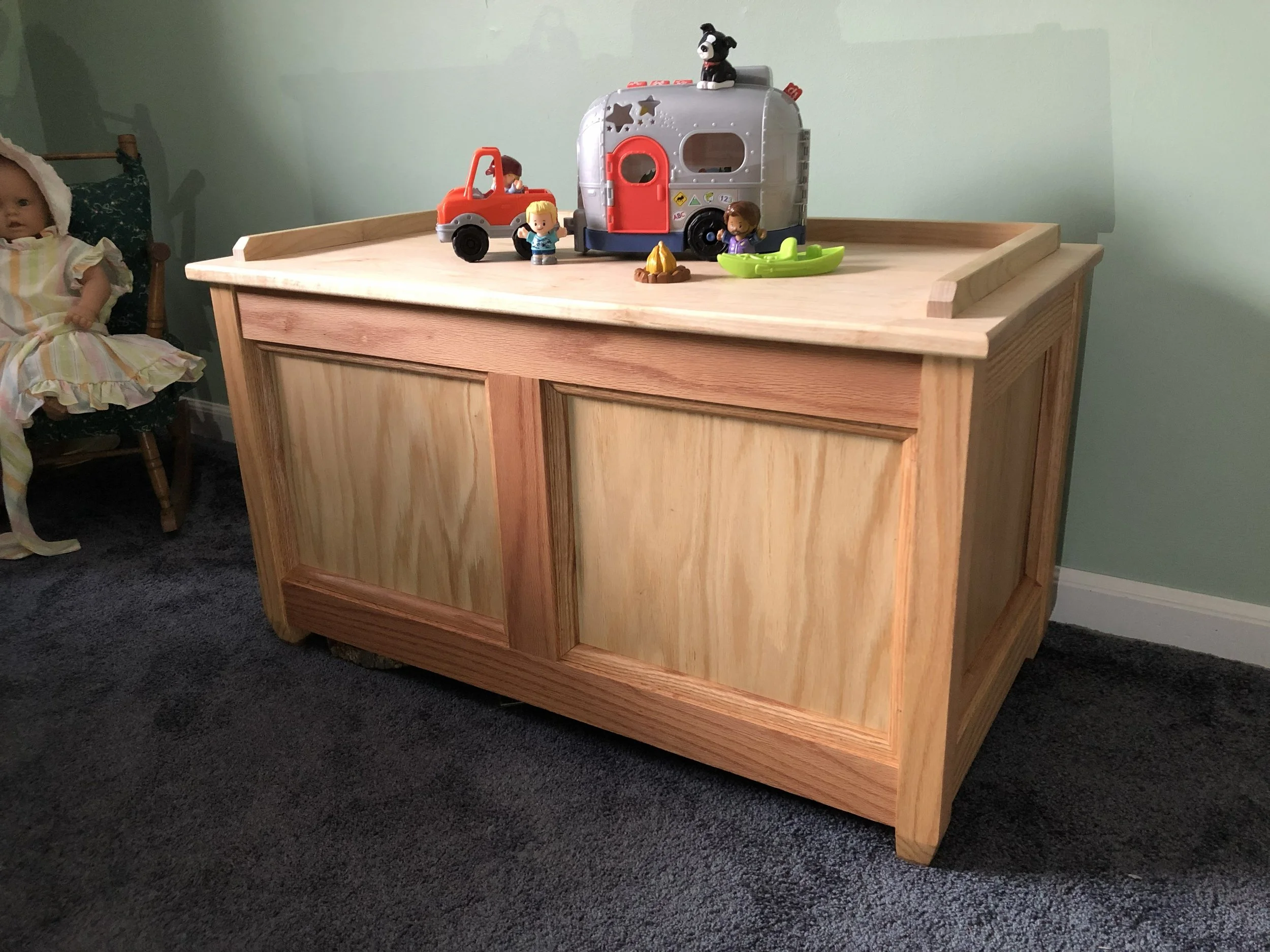 Red Oak Toy Chest w/ Soft Close Lid