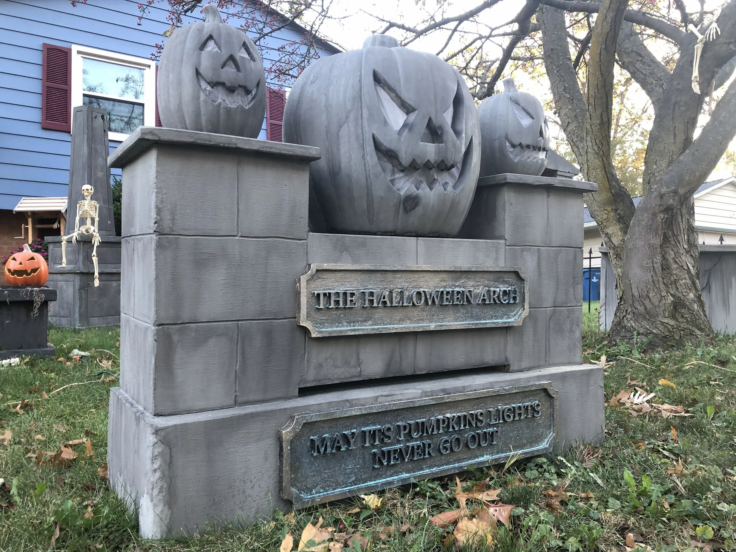 The Halloween Arch Tombstone with Light up Jack o Lanterns