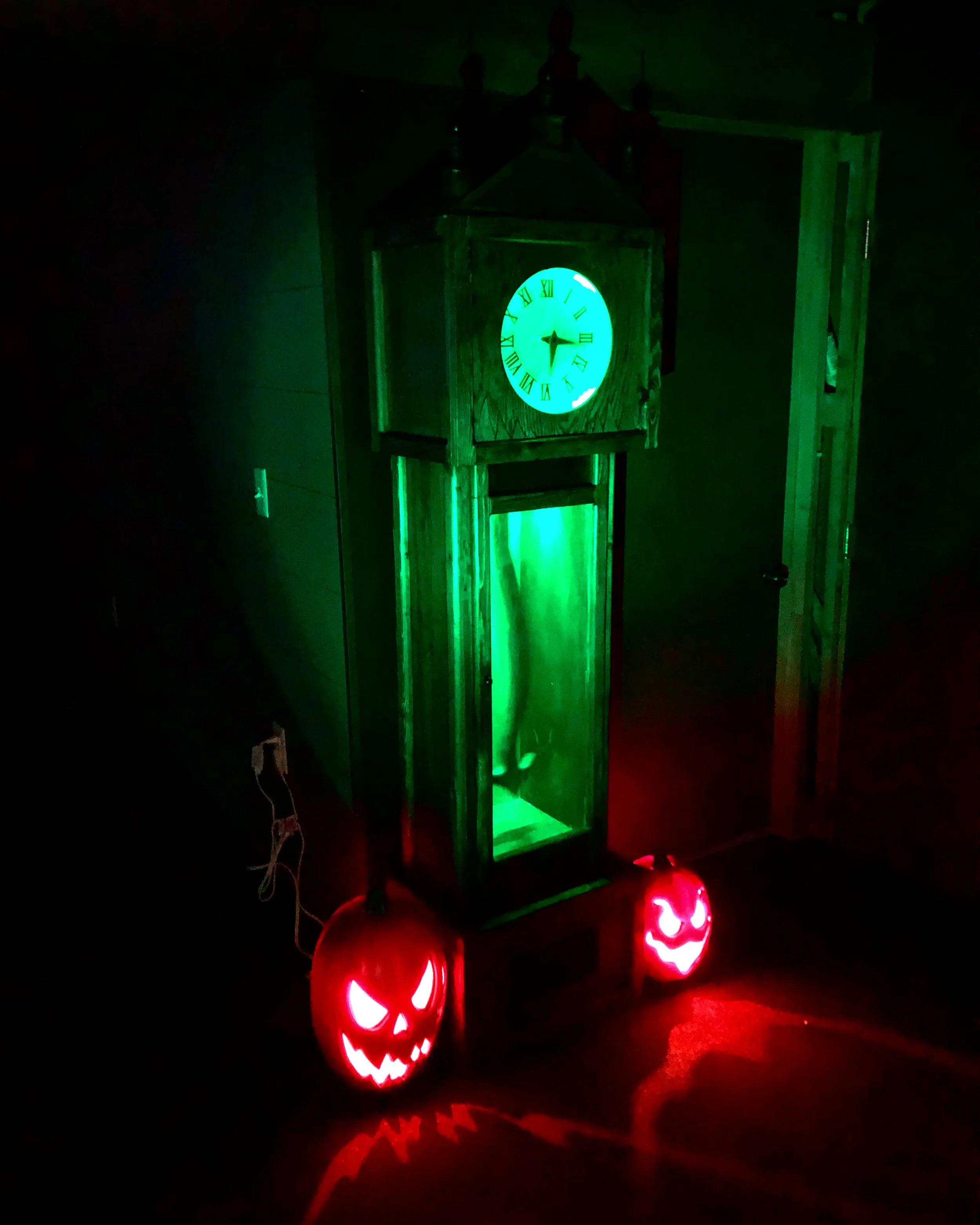 Haunted Grandfather Clock with Lights and sound