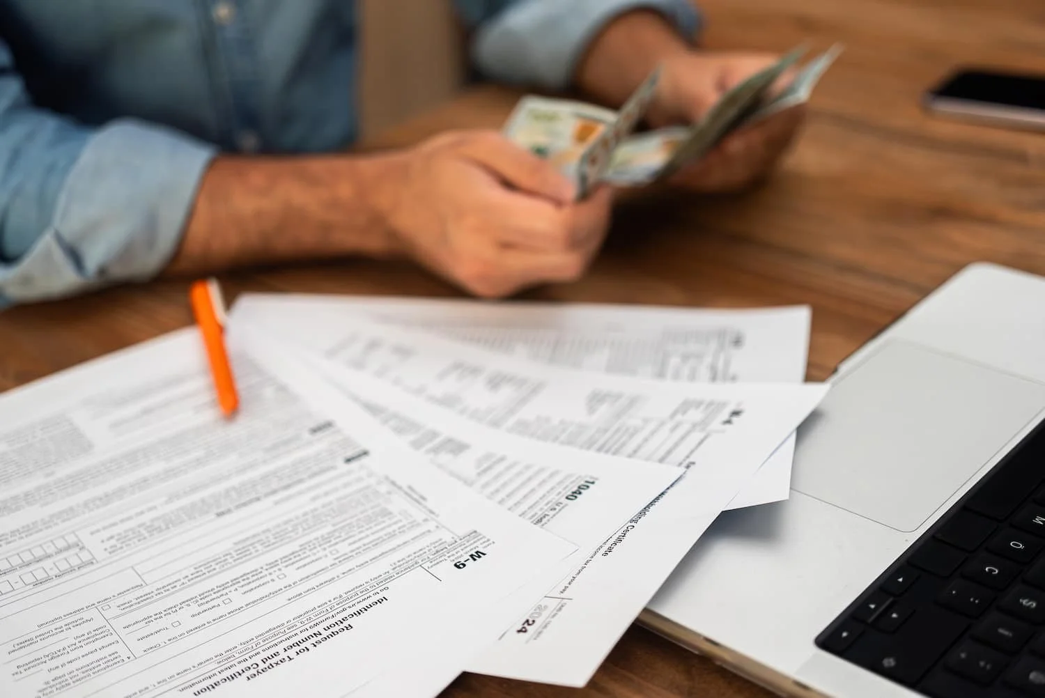 Fator R para Serviços: Reduza Seus Impostos com Eficiência