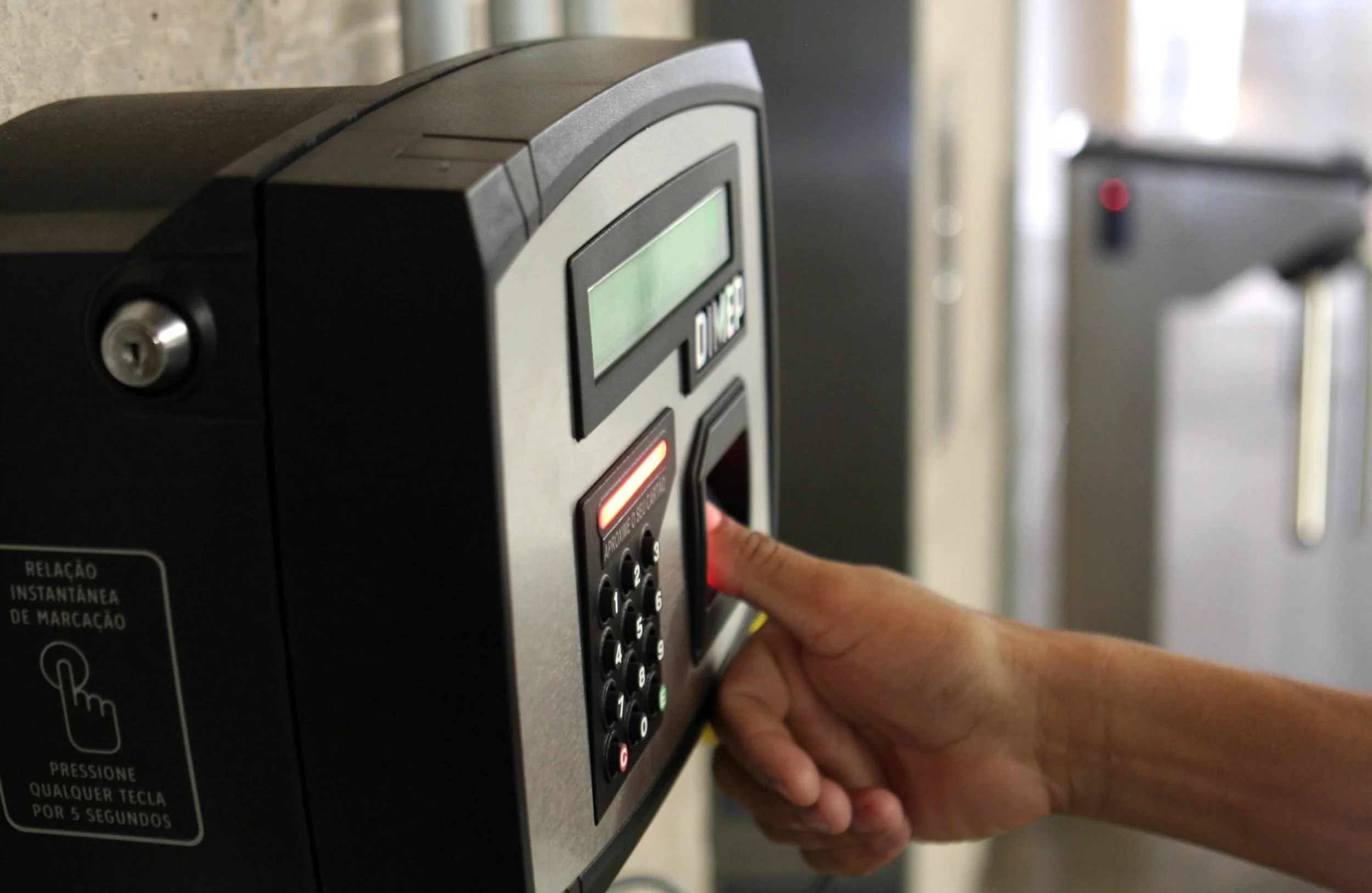 Nova Obrigação Para as Empresas que Utilizarem o Ponto Eletrônico