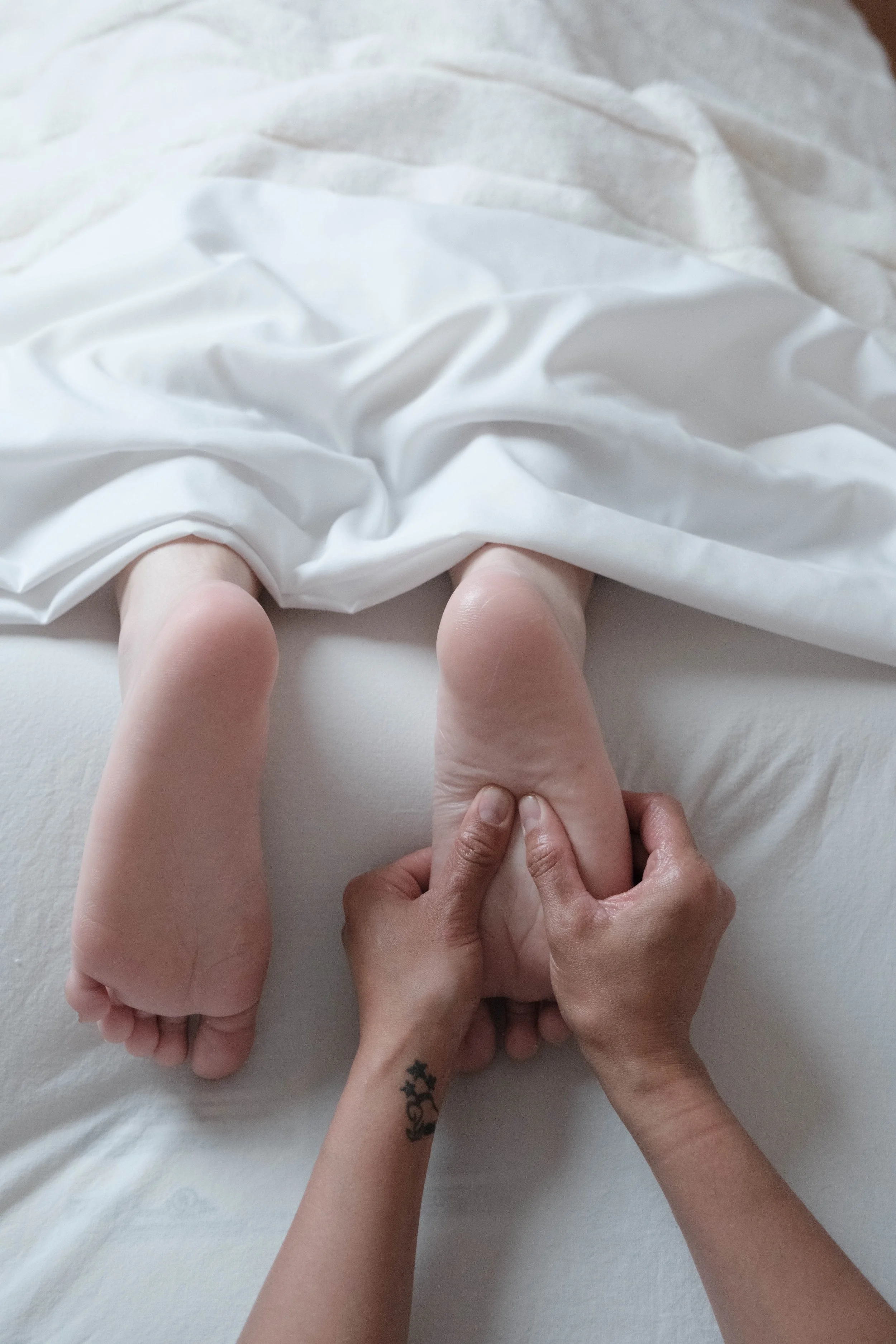 Storycruzfilms_CeremonyKarollTherapeuticthaimassageltd-51.jpg