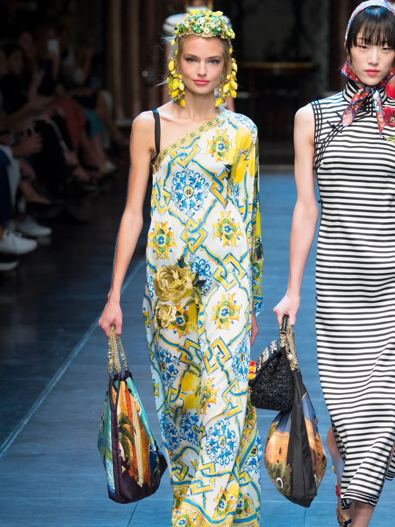 Less packing. More Vintage Dolce

Available by rental at www.janetmandell.com or in our LA showroom 

#vintagedolceandgabbana #europensummer #dresslikeyouownit #janetmandell
