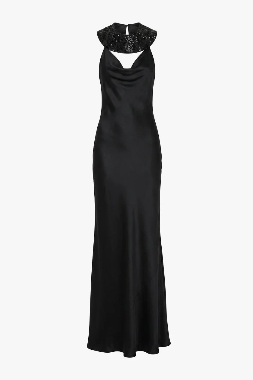 Cushnie Et Ochs Pre-Fall 2017 runway look 17. Black silk gown with hand embroidered collar.