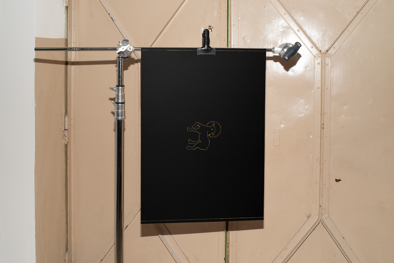 Free+Poster+Hanging+on+Tripod+Mockup.png.webp