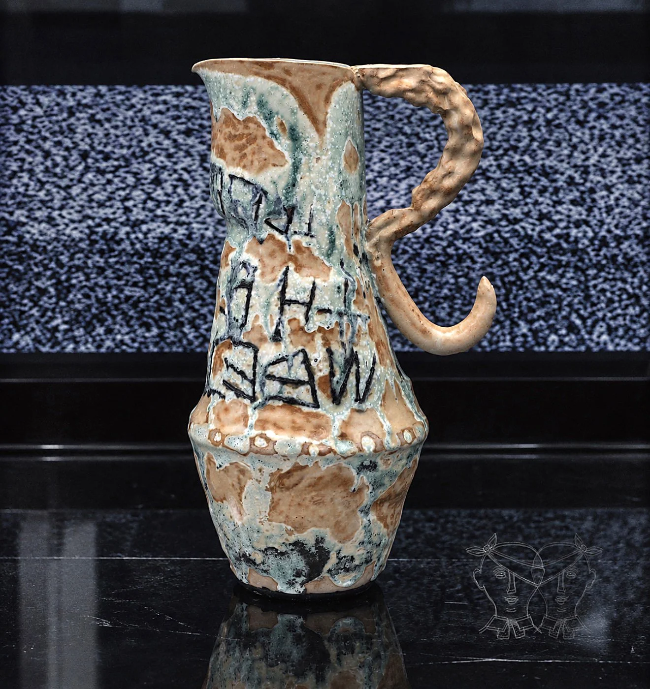 vase_007_image04.jpg