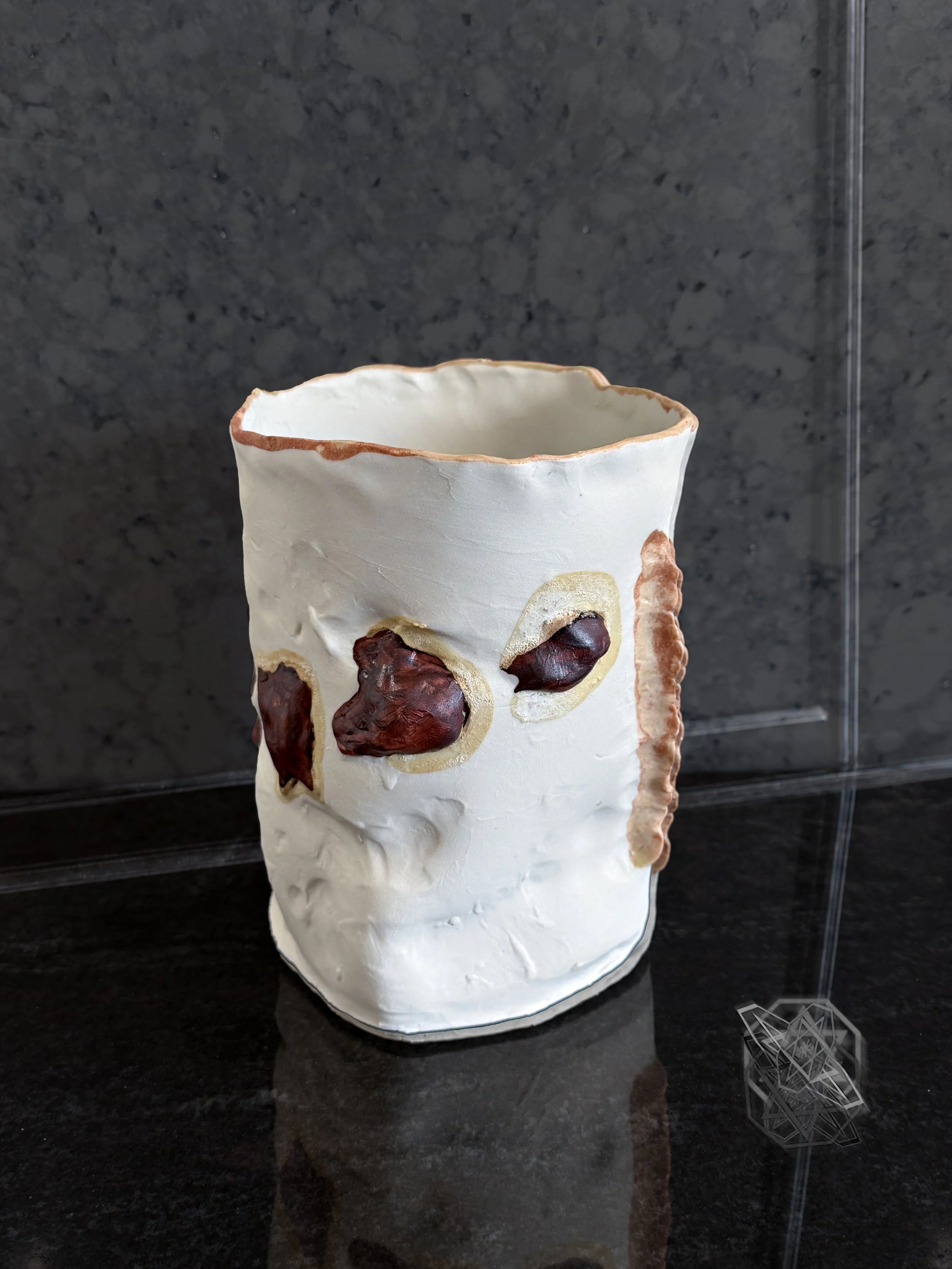 vase_018_image4.jpg
