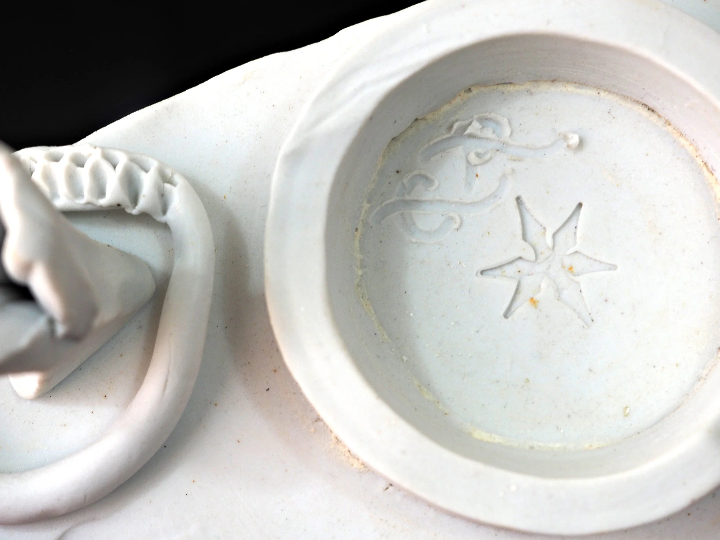 ashtray_01_image_01.jpg