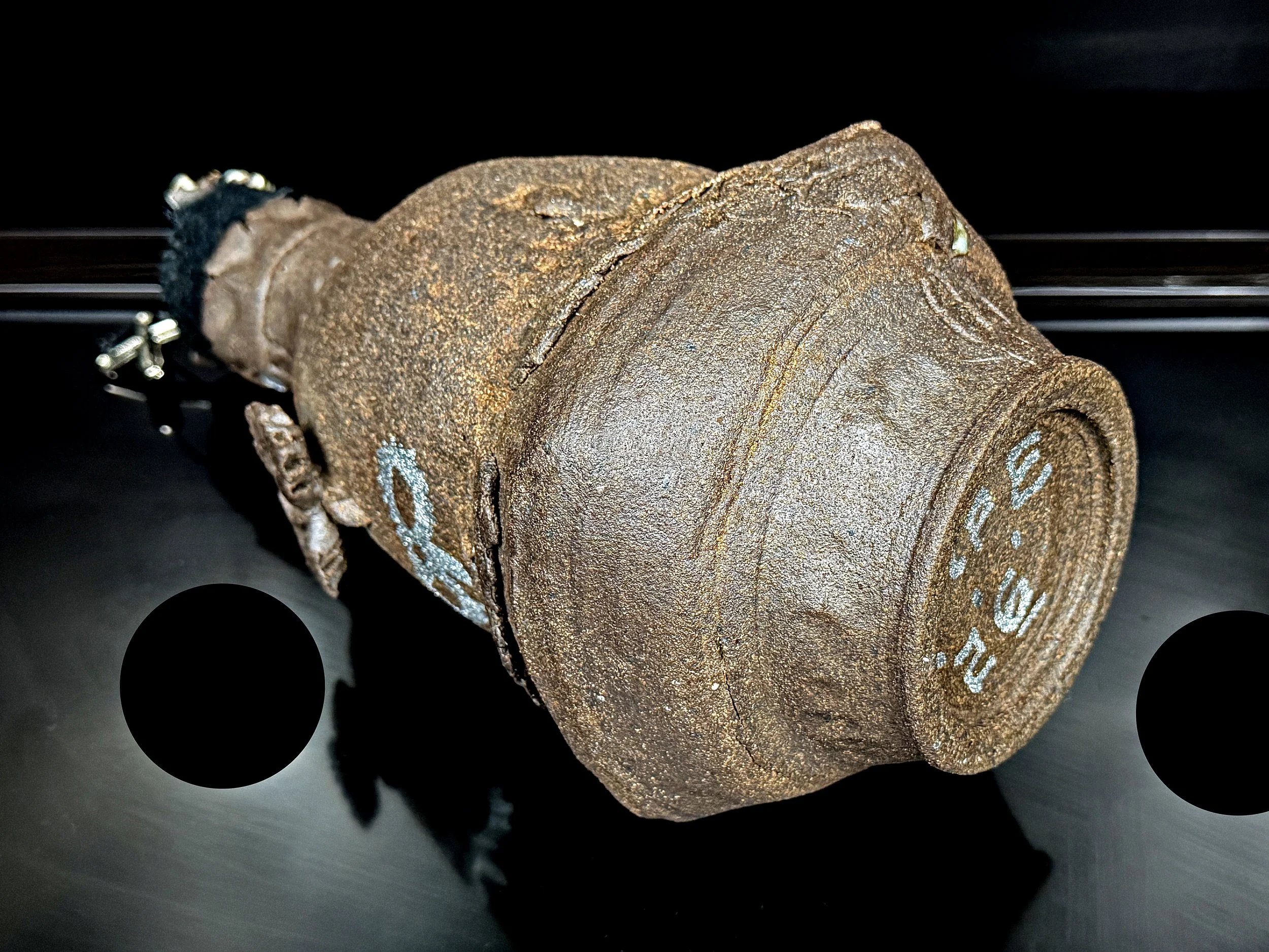 vase8_image1.jpg