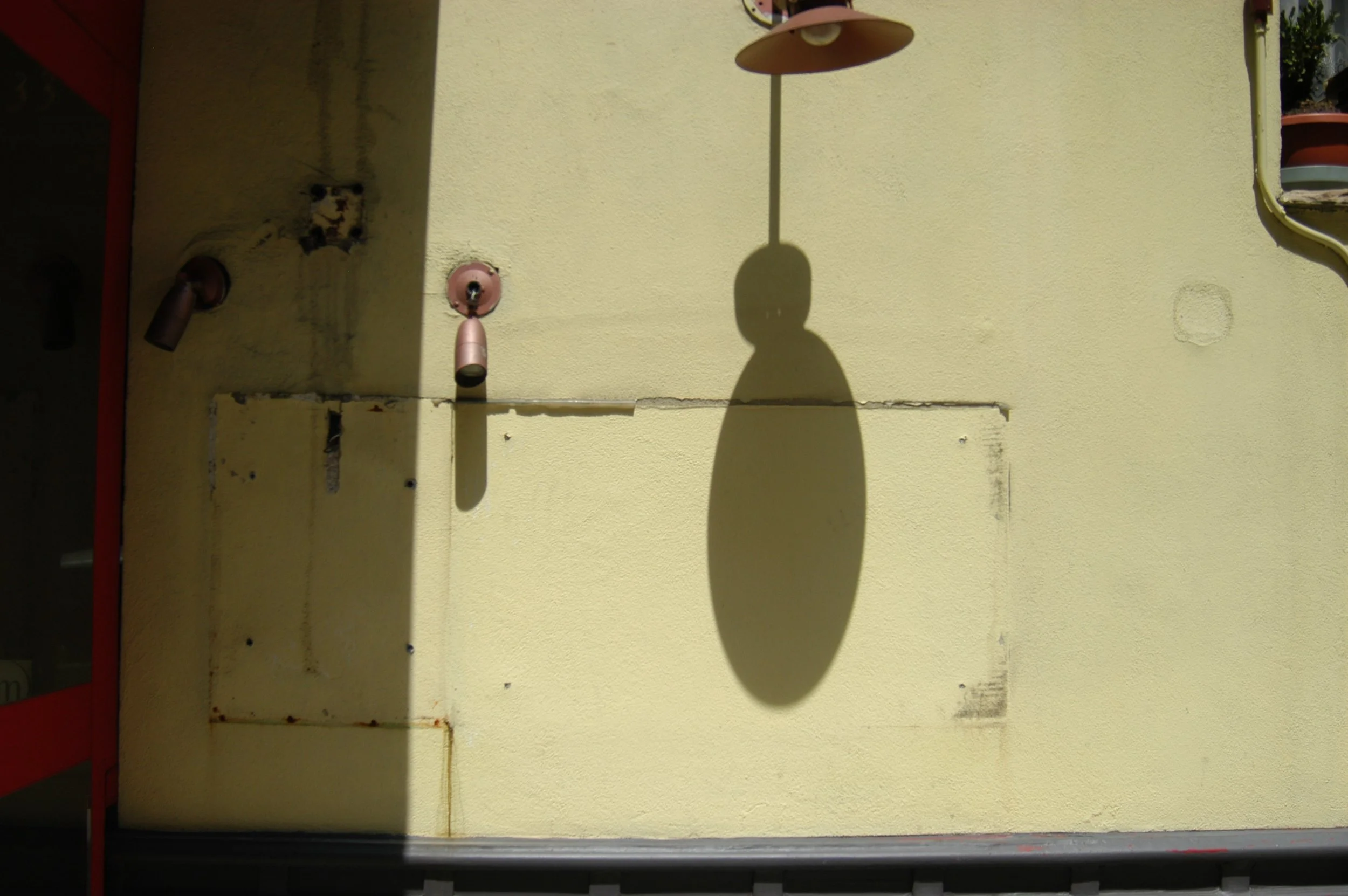 Dangling Light