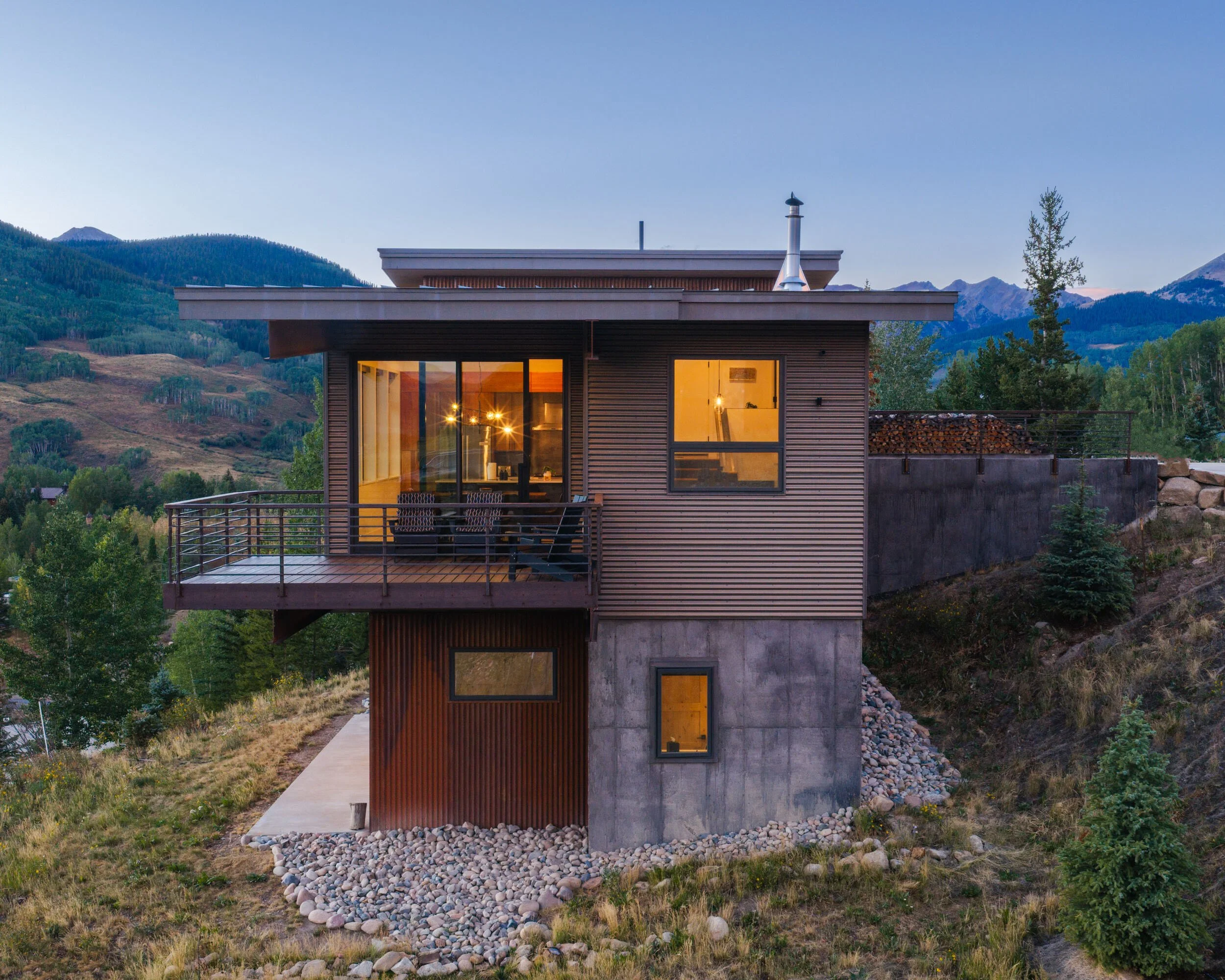 Cinnamon Mountain House