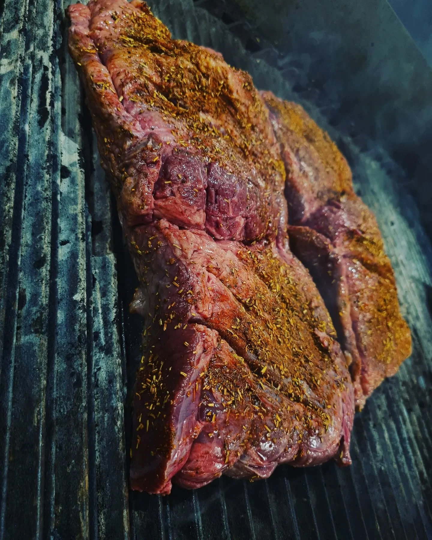 Brisket 🥩

#meat #juicy #grill #beef #brisket #meatlover #smoke #slowcook #steak #work #cheflife #chef #cooking #foodie