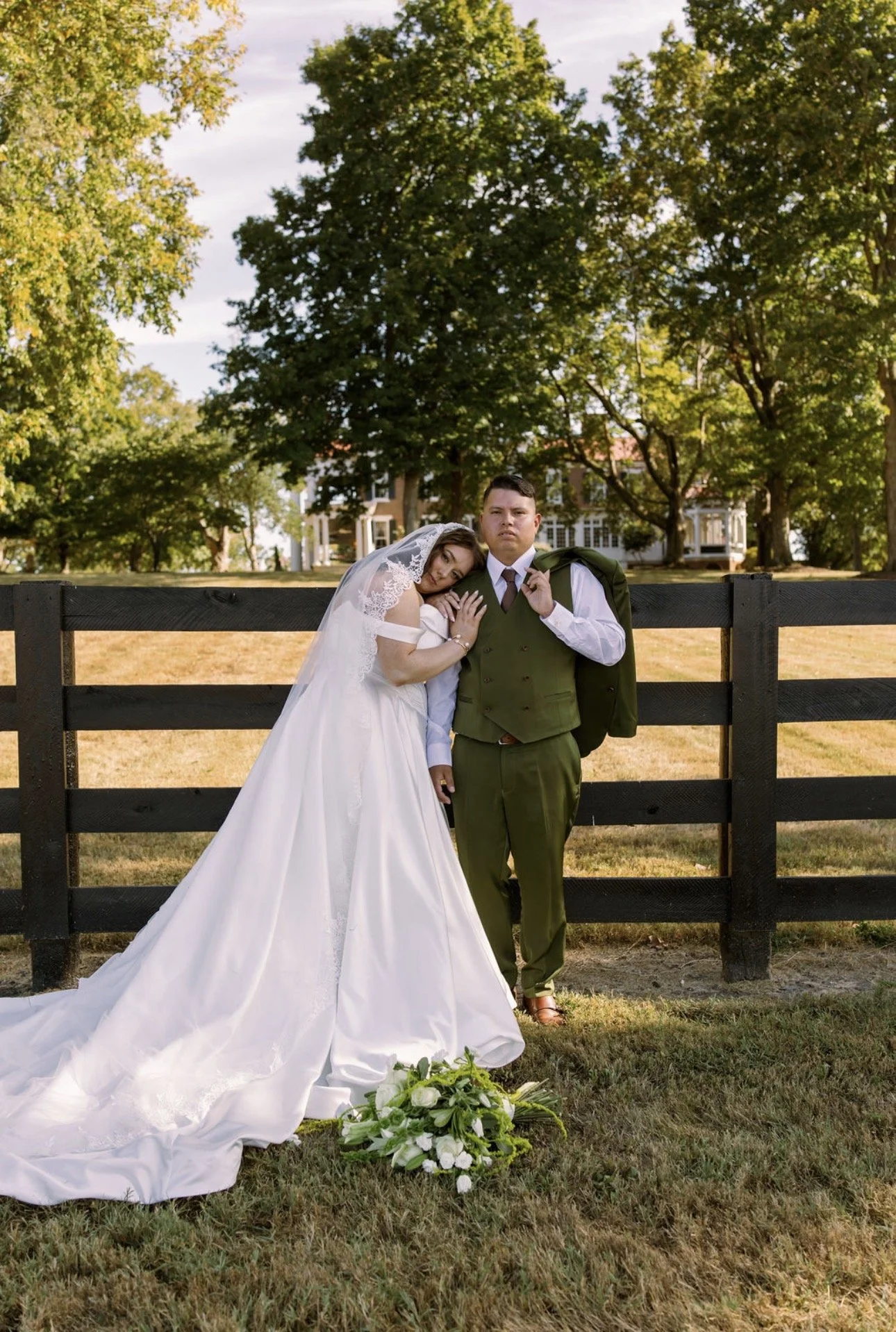 Wedding planning and floral design for an outdoor wedding in Bowling Green, KY
